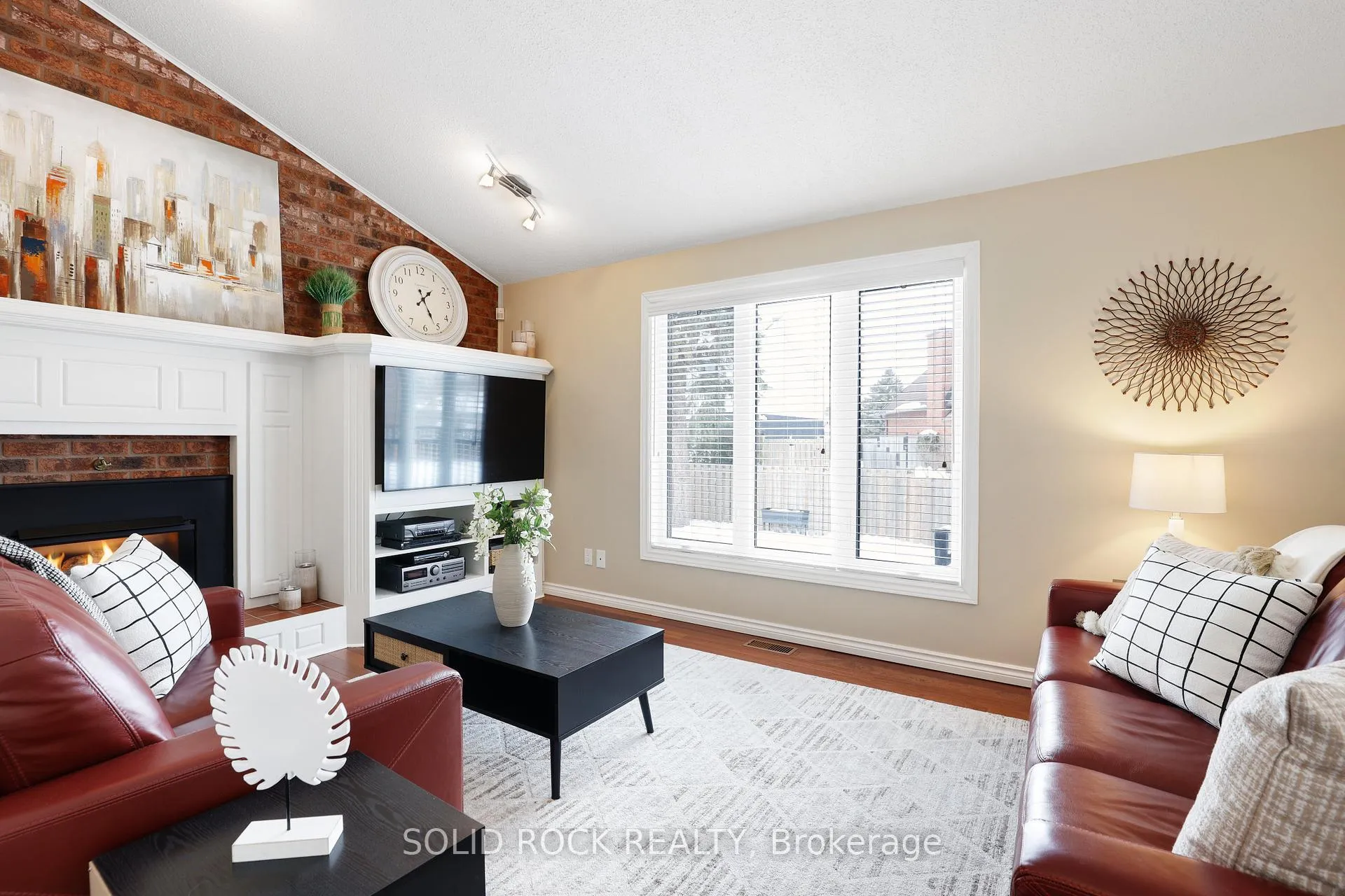 Photo 15 of 26 Paula Crescent, Ottawa, Sheahan Estates/Trend Village — HOMEH