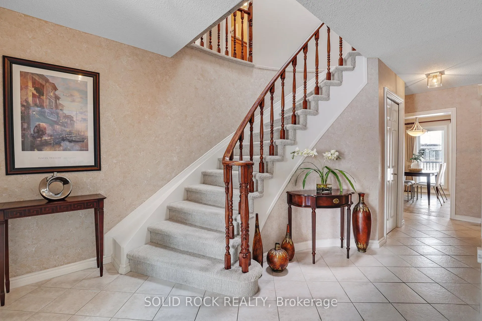 Photo 18 of 26 Paula Crescent, Ottawa, Sheahan Estates/Trend Village — HOMEH