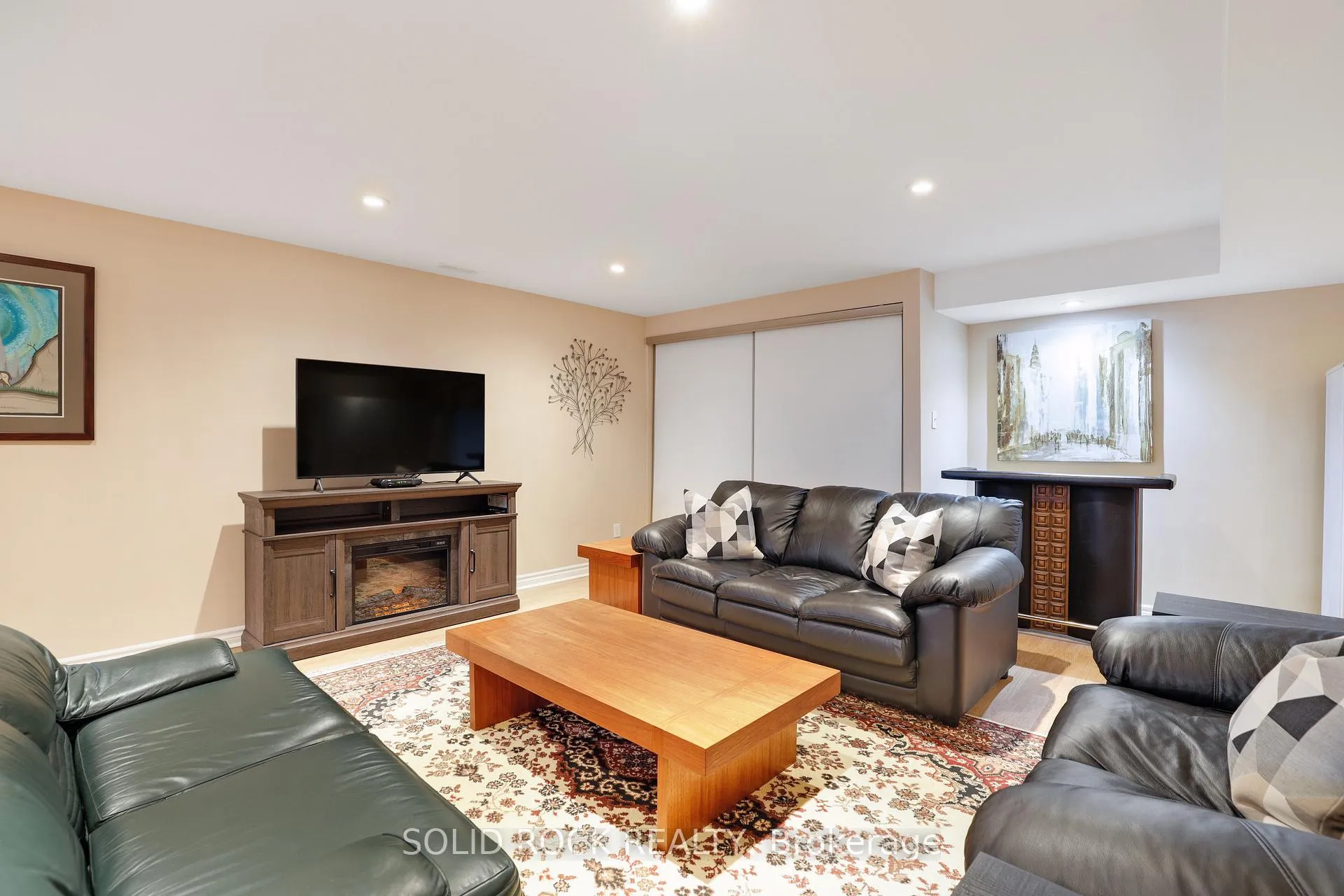 Photo 29 of 26 Paula Crescent, Ottawa, Sheahan Estates/Trend Village — HOMEH
