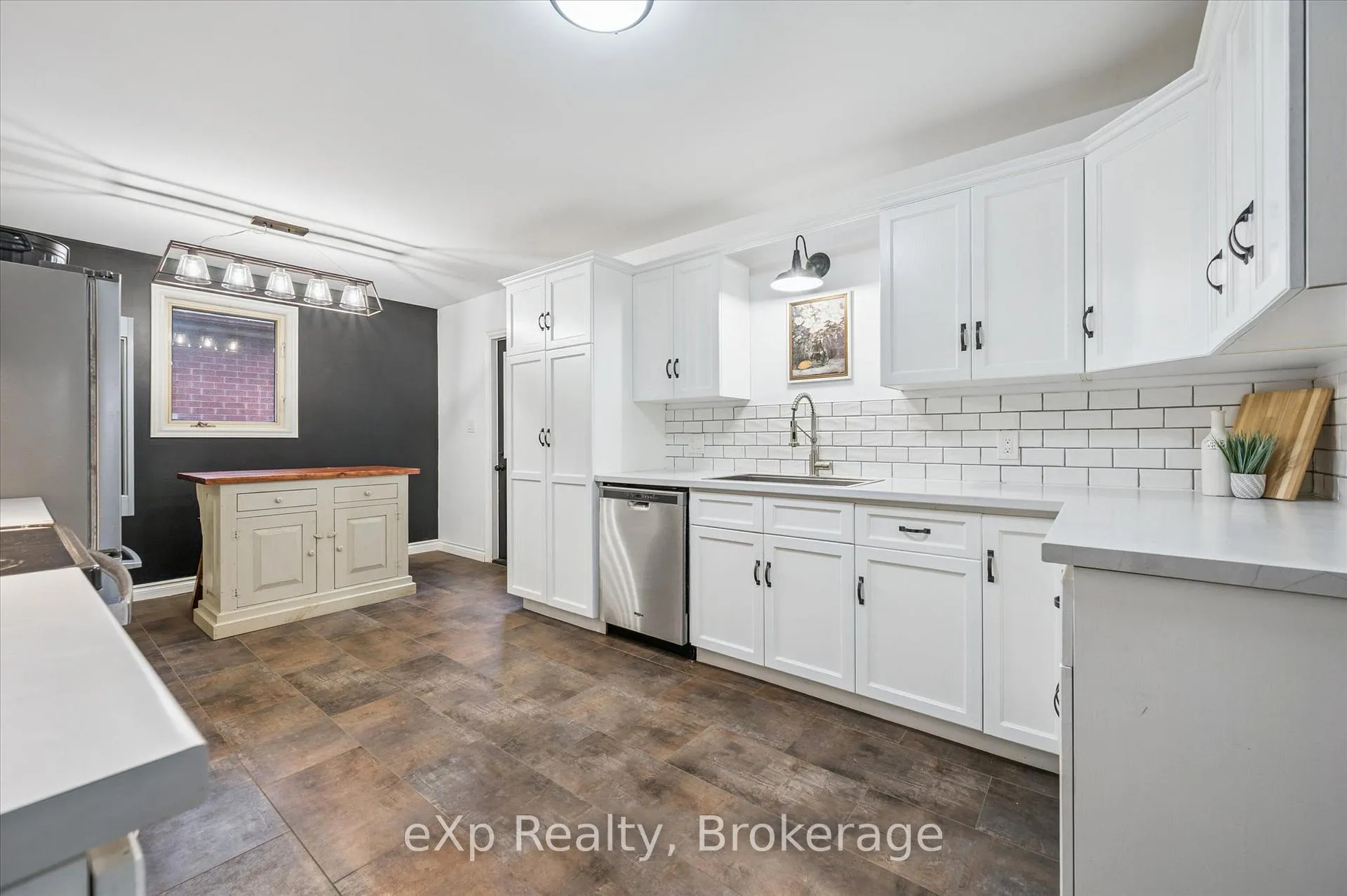 Photo 14 of 660 Maple Avenue N, North Perth, Listowel — HOMEH