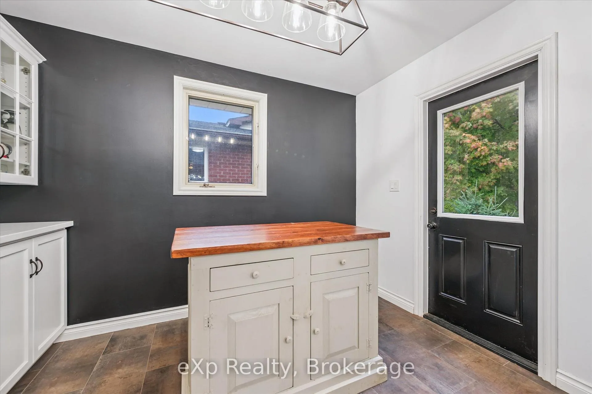 Photo 16 of 660 Maple Avenue N, North Perth, Listowel — HOMEH