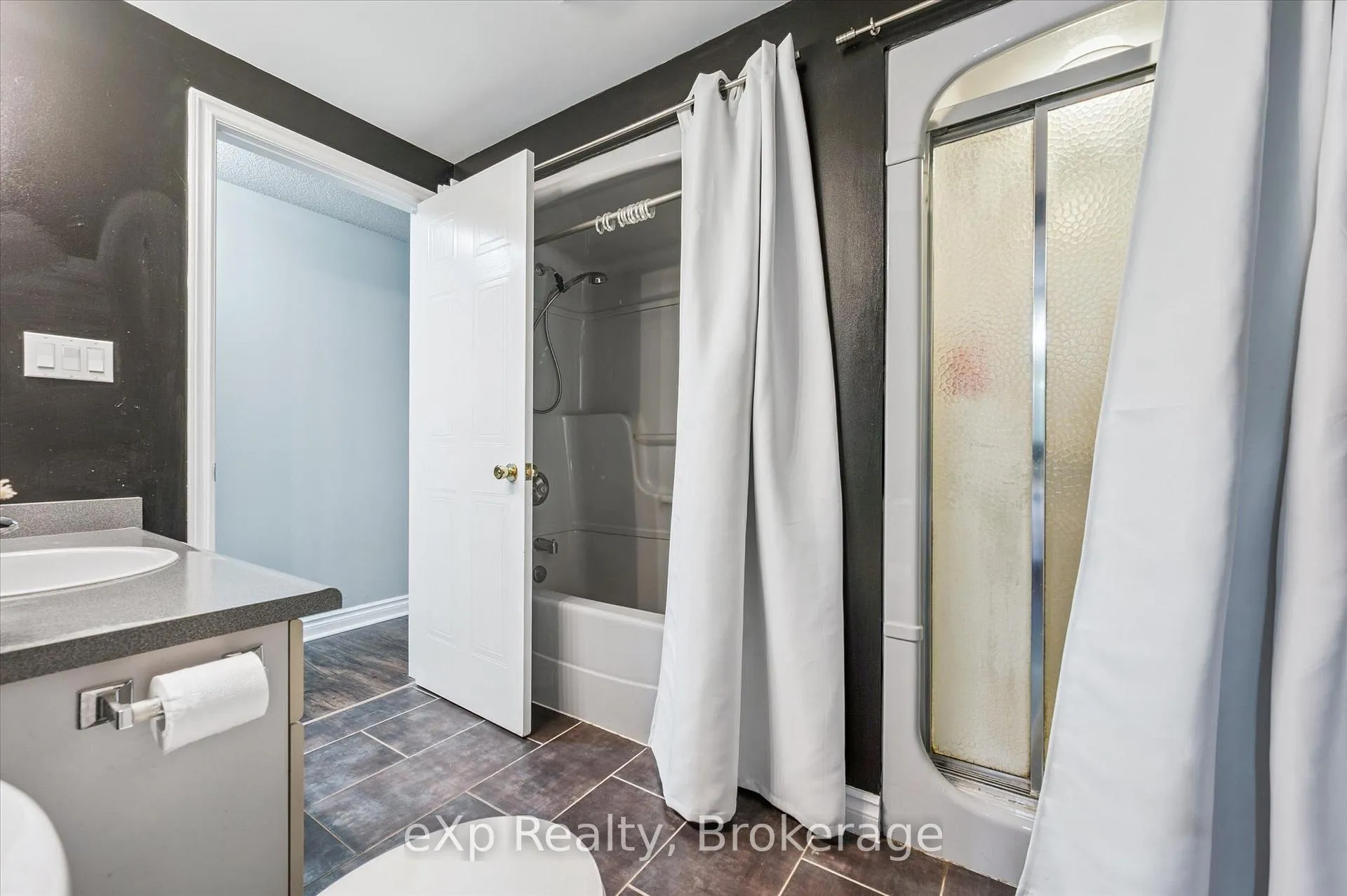 Photo 22 of 660 Maple Avenue N, North Perth, Listowel — HOMEH