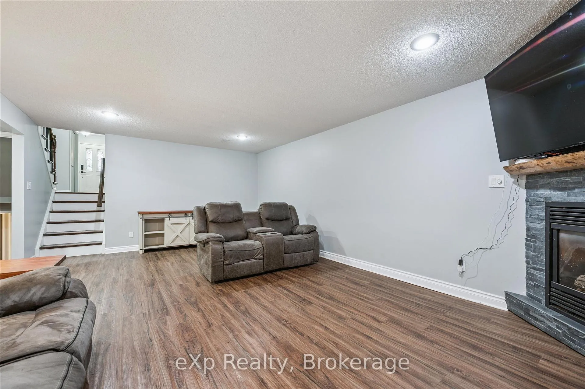 Photo 30 of 660 Maple Avenue N, North Perth, Listowel — HOMEH