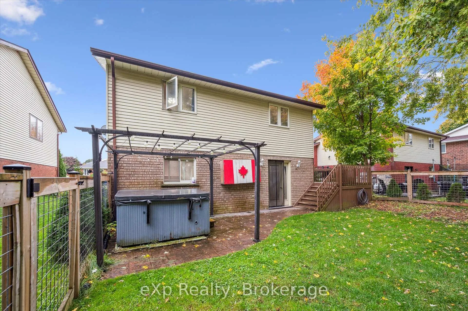 Photo 38 of 660 Maple Avenue N, North Perth, Listowel — HOMEH