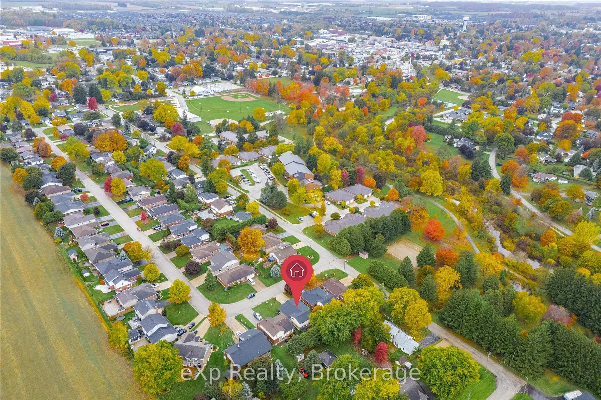 Photo 48 of 660 Maple Avenue N, North Perth, Listowel — HOMEH