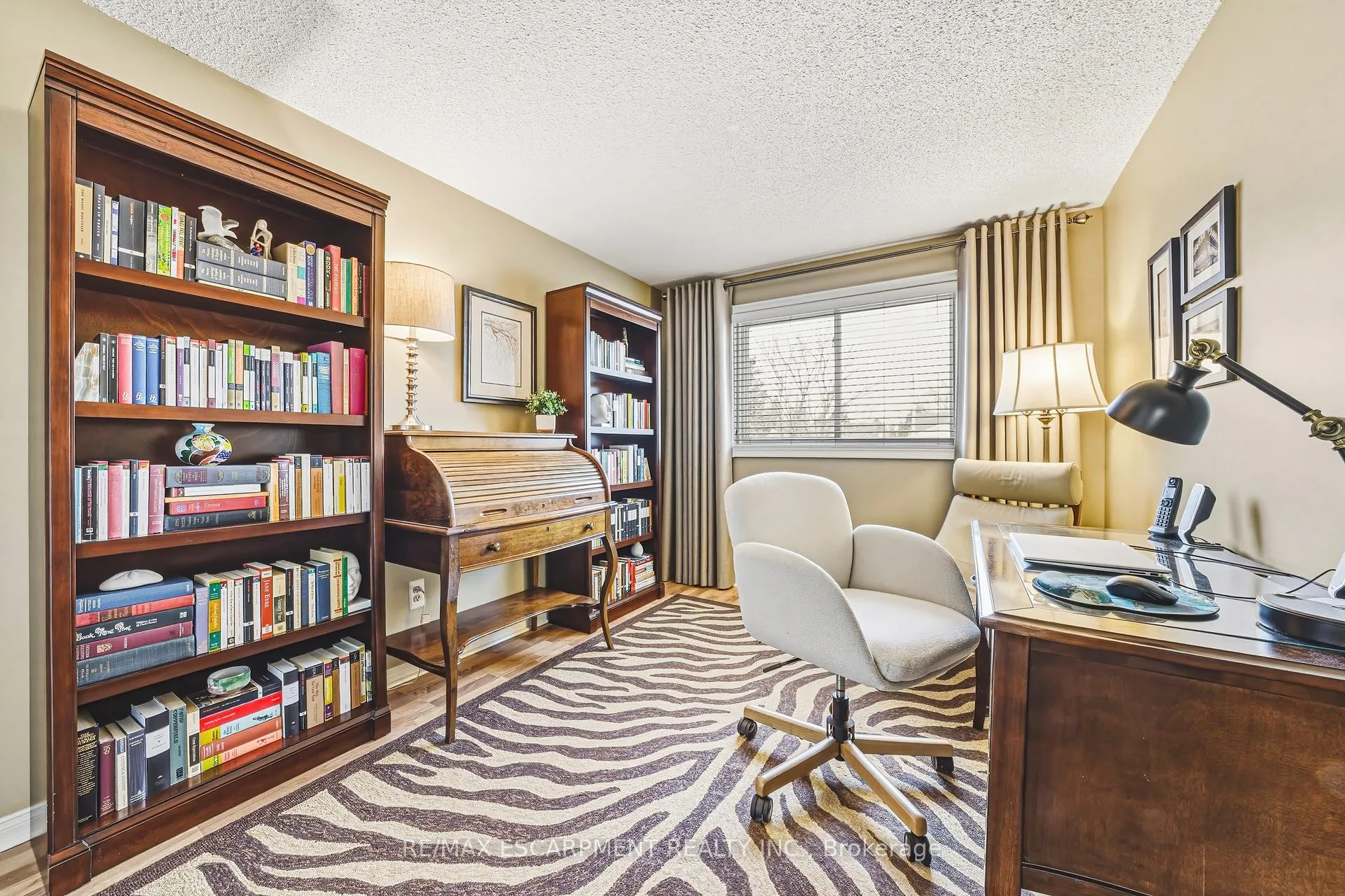 Photo 26 of 577 Tomahawk Crescent, Hamilton, Ancaster — HOMEH