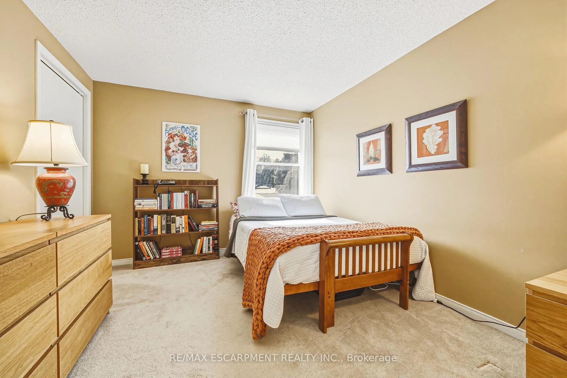 Photo 28 of 577 Tomahawk Crescent, Hamilton, Ancaster — HOMEH