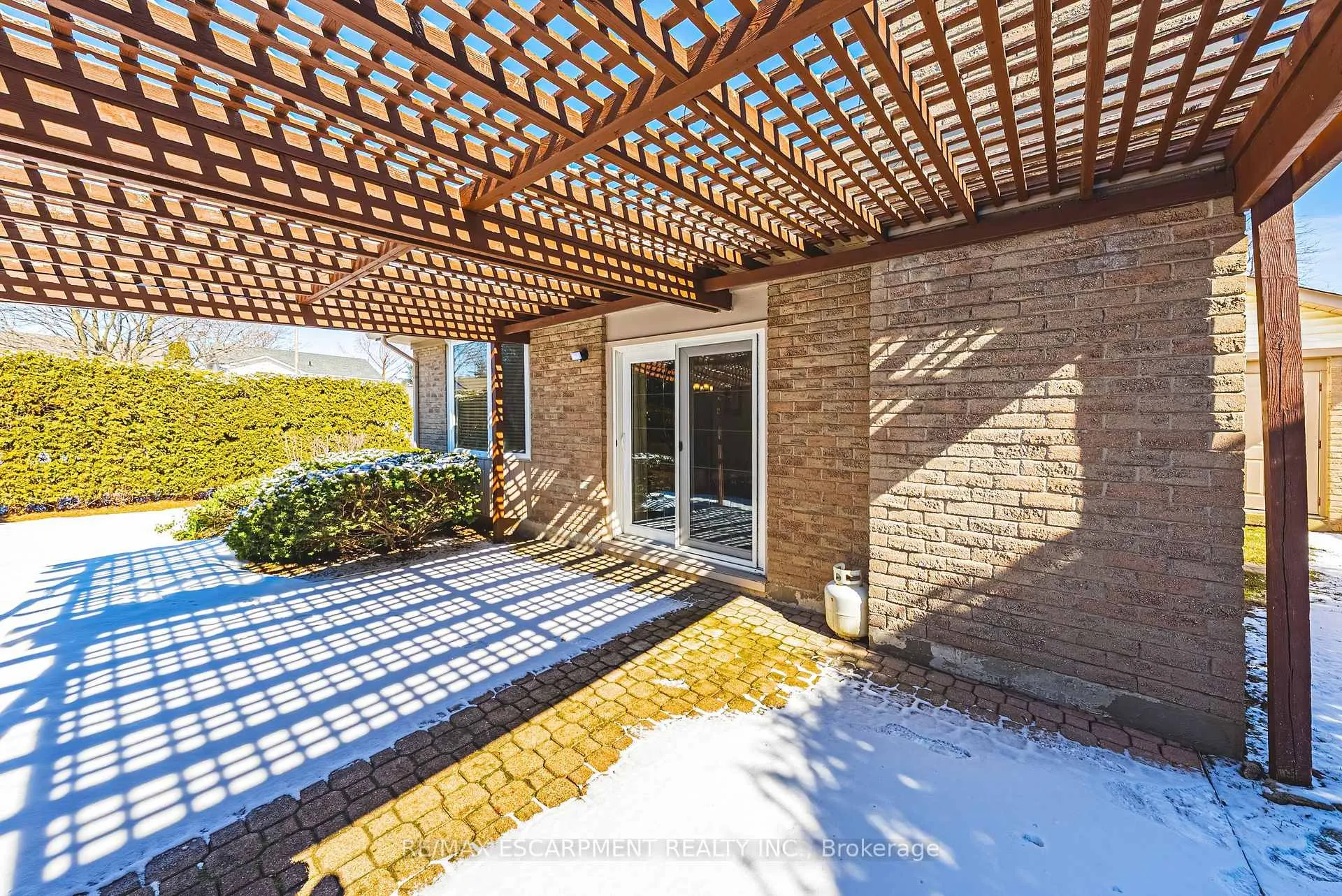 Photo 34 of 577 Tomahawk Crescent, Hamilton, Ancaster — HOMEH