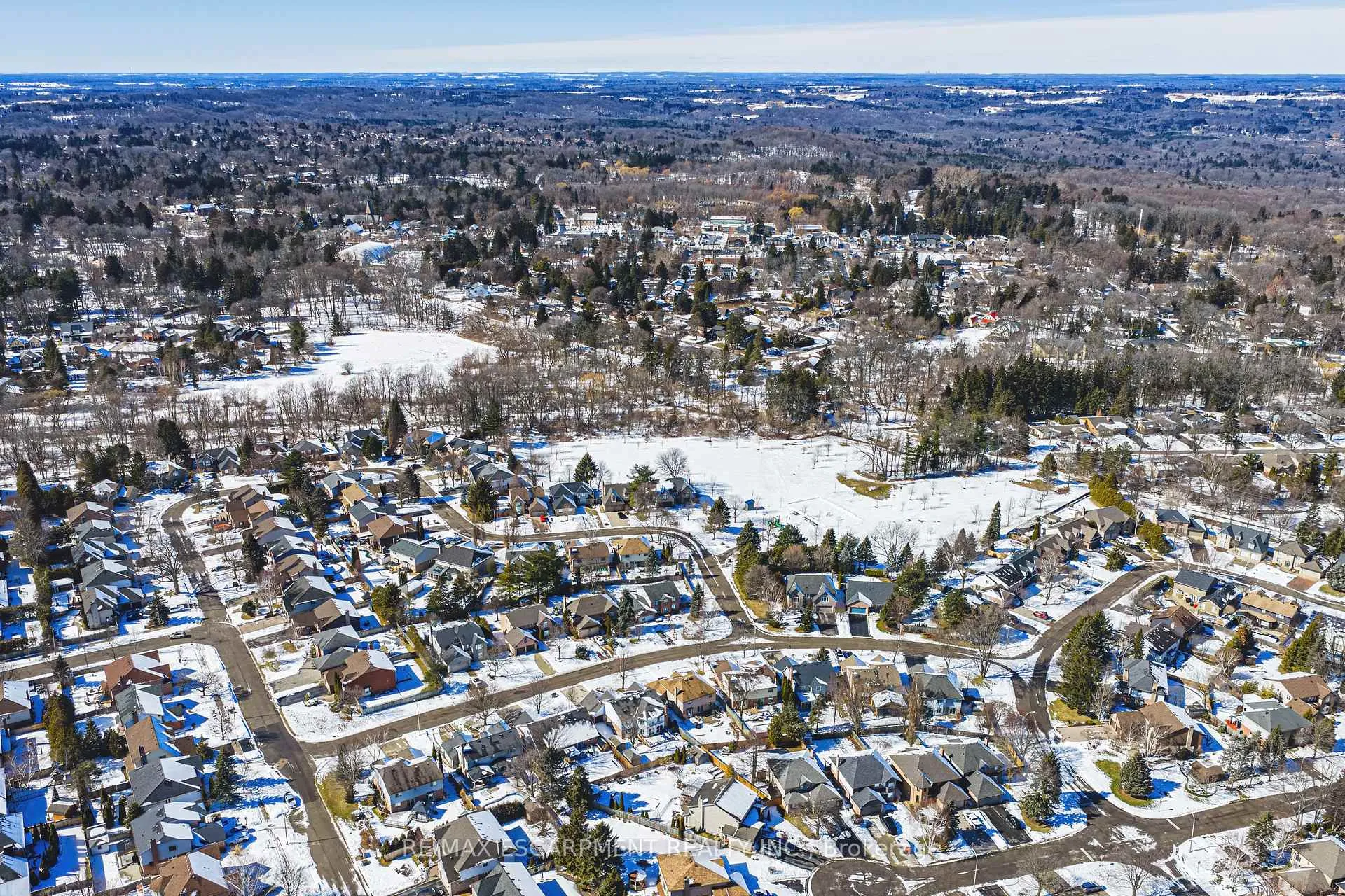 Photo 48 of 577 Tomahawk Crescent, Hamilton, Ancaster — HOMEH