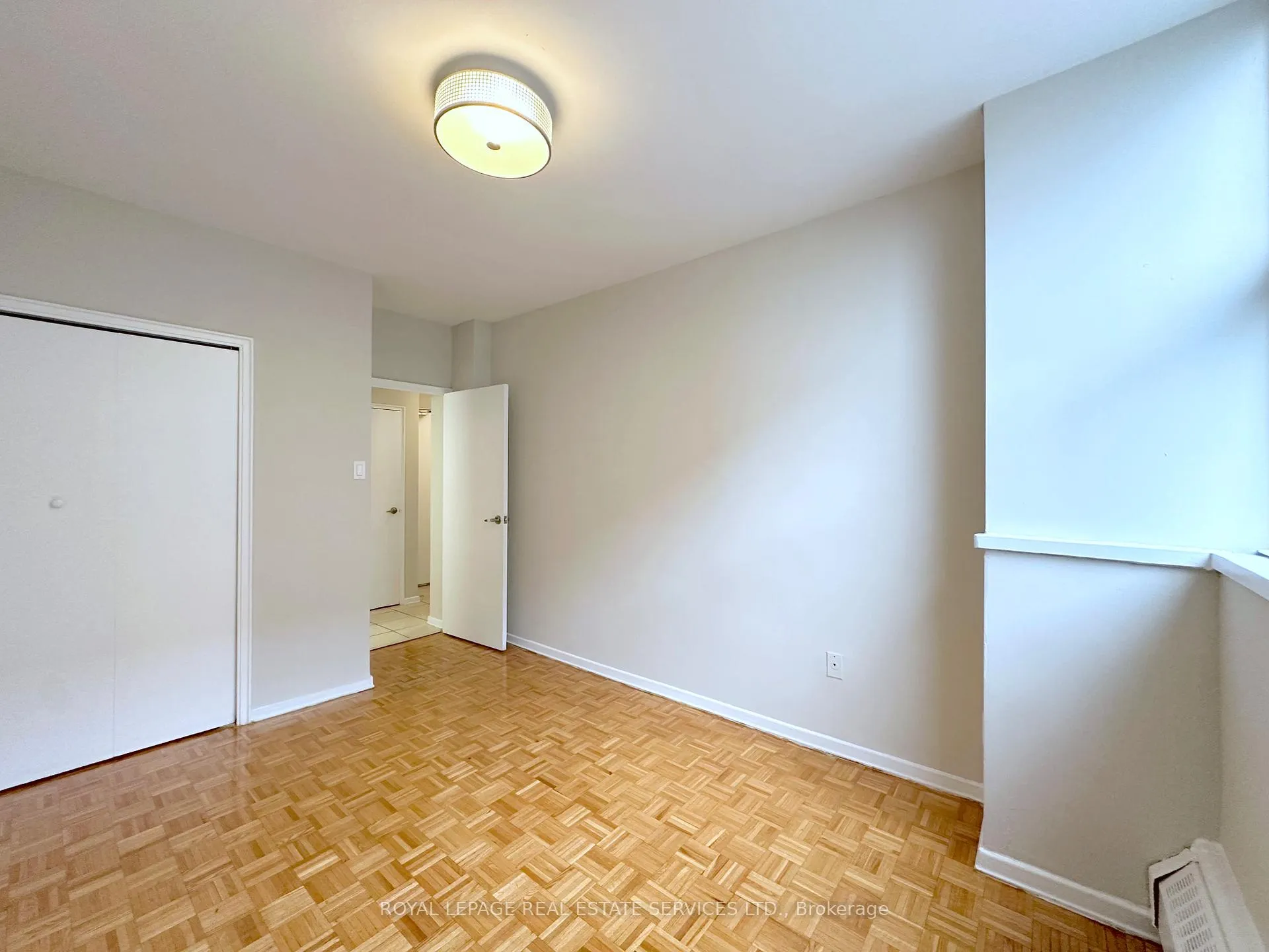 Photo 6 of Unit 716, 135 Rose Avenue, Toronto, North St. James Town — HOMEH