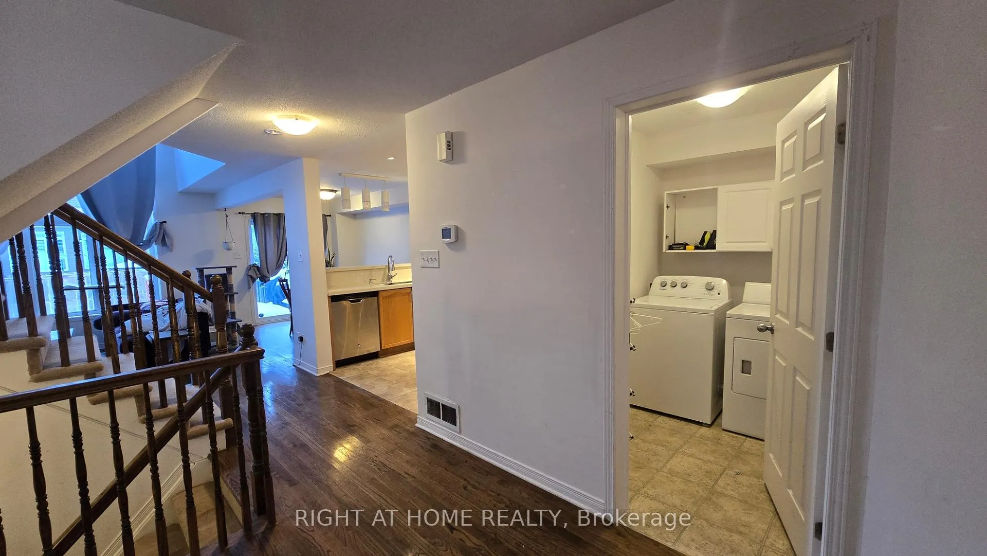 Photo 7 of 119 Romina Street, Ottawa, Kanata - Emerald Meadows/Trailwest — HOMEH