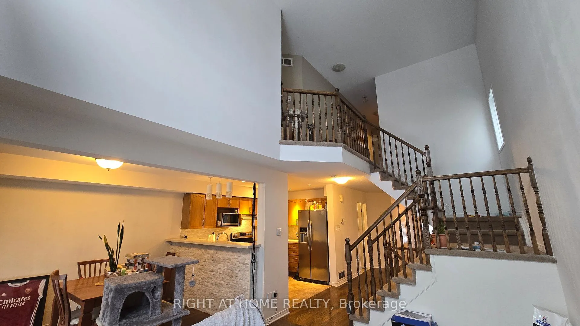 Photo 15 of 119 Romina Street, Ottawa, Kanata - Emerald Meadows/Trailwest — HOMEH