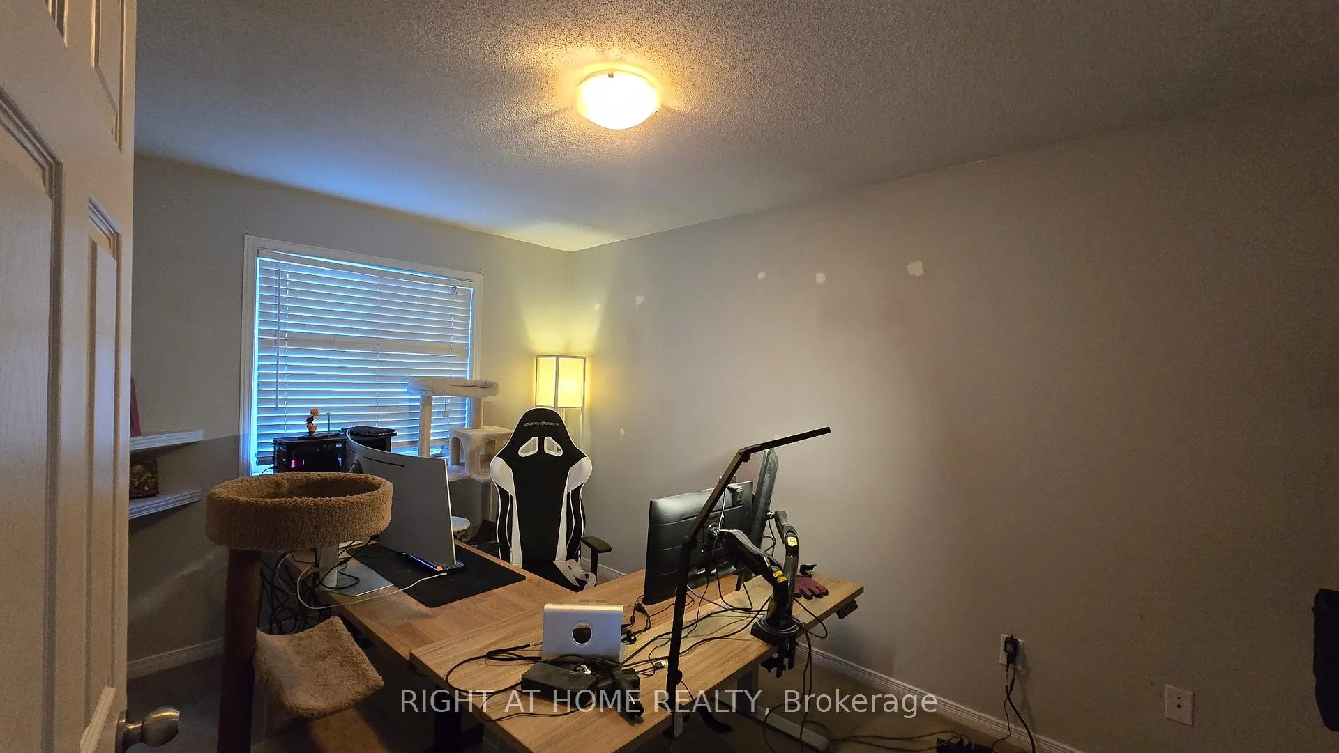 Photo 18 of 119 Romina Street, Ottawa, Kanata - Emerald Meadows/Trailwest — HOMEH