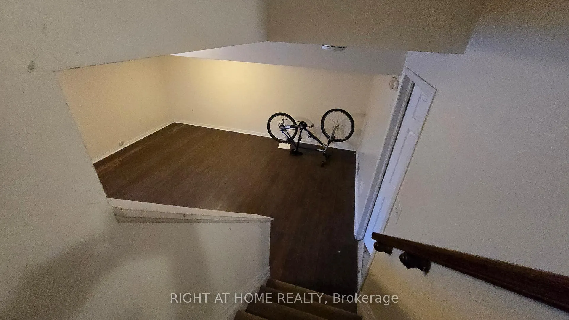 Photo 25 of 119 Romina Street, Ottawa, Kanata - Emerald Meadows/Trailwest — HOMEH