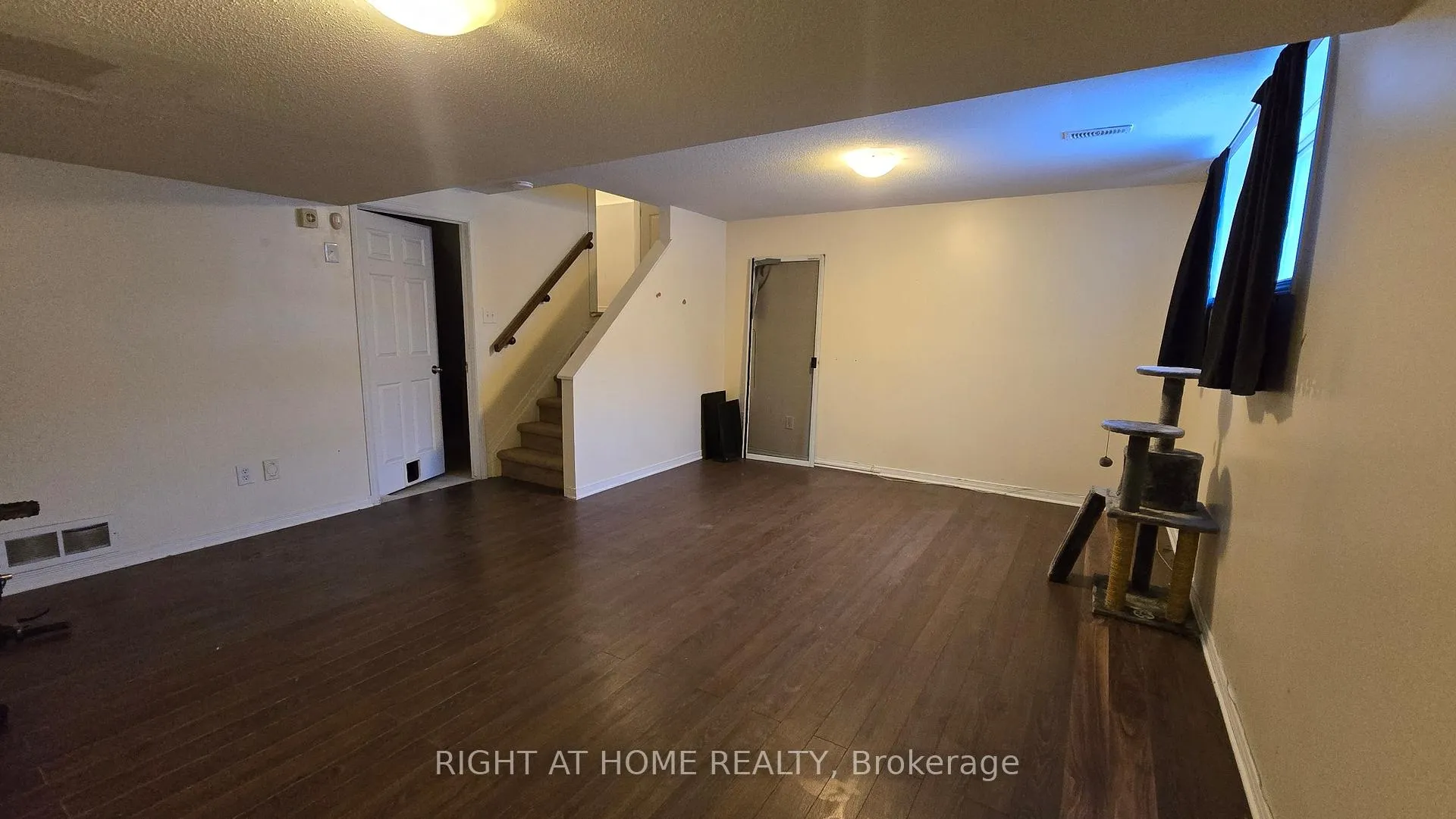 Photo 26 of 119 Romina Street, Ottawa, Kanata - Emerald Meadows/Trailwest — HOMEH