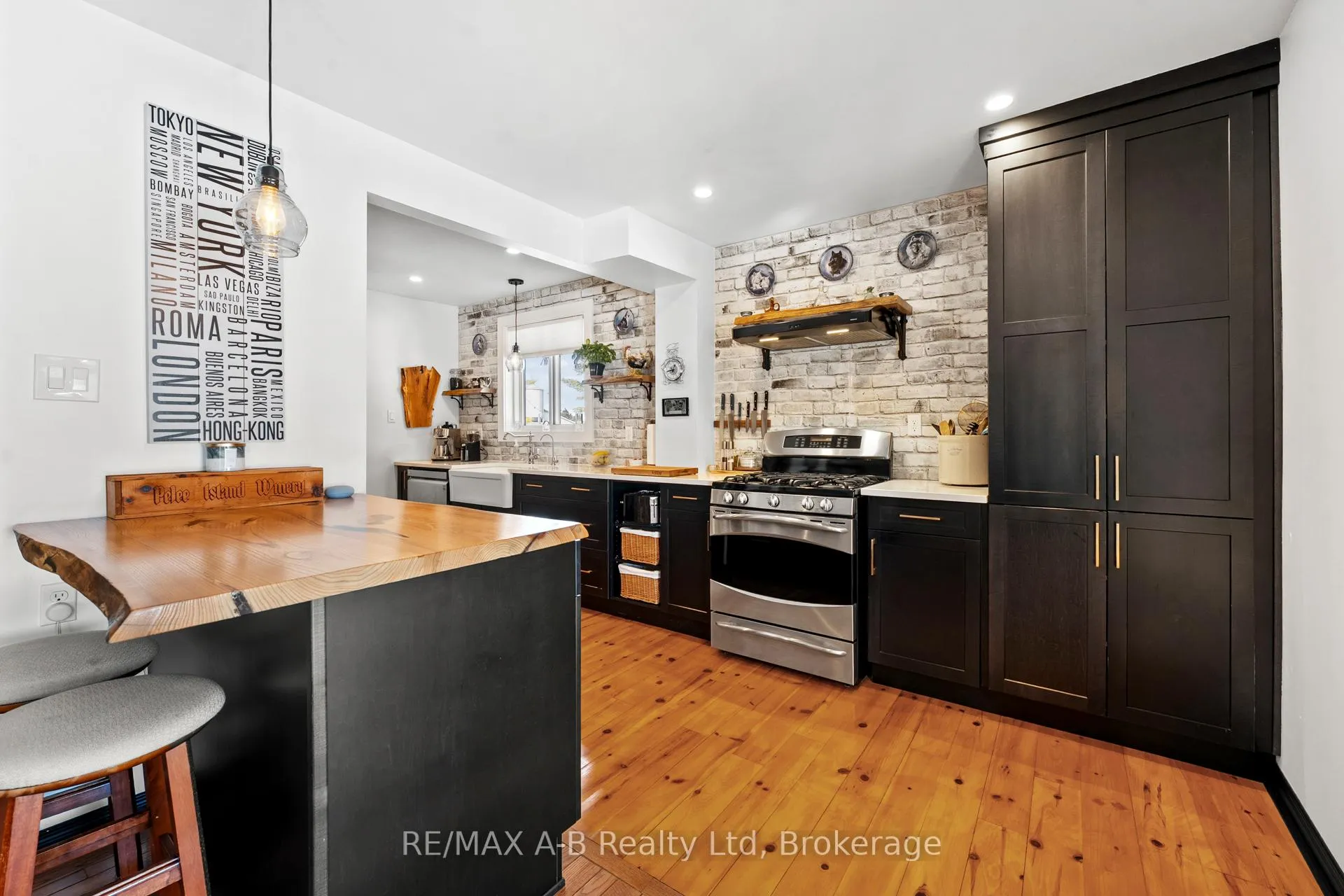 Photo 11 of 923382 Road 92, Zorra, Lakeside — HOMEH