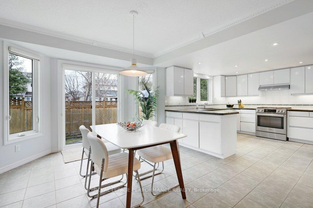 Photo 13 of 16 Baslaw Drive, Ottawa, Hunt Club Park — HOMEH