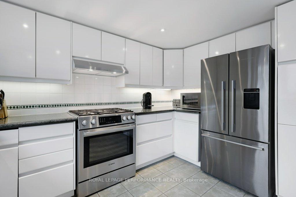 Photo 17 of 16 Baslaw Drive, Ottawa, Hunt Club Park — HOMEH