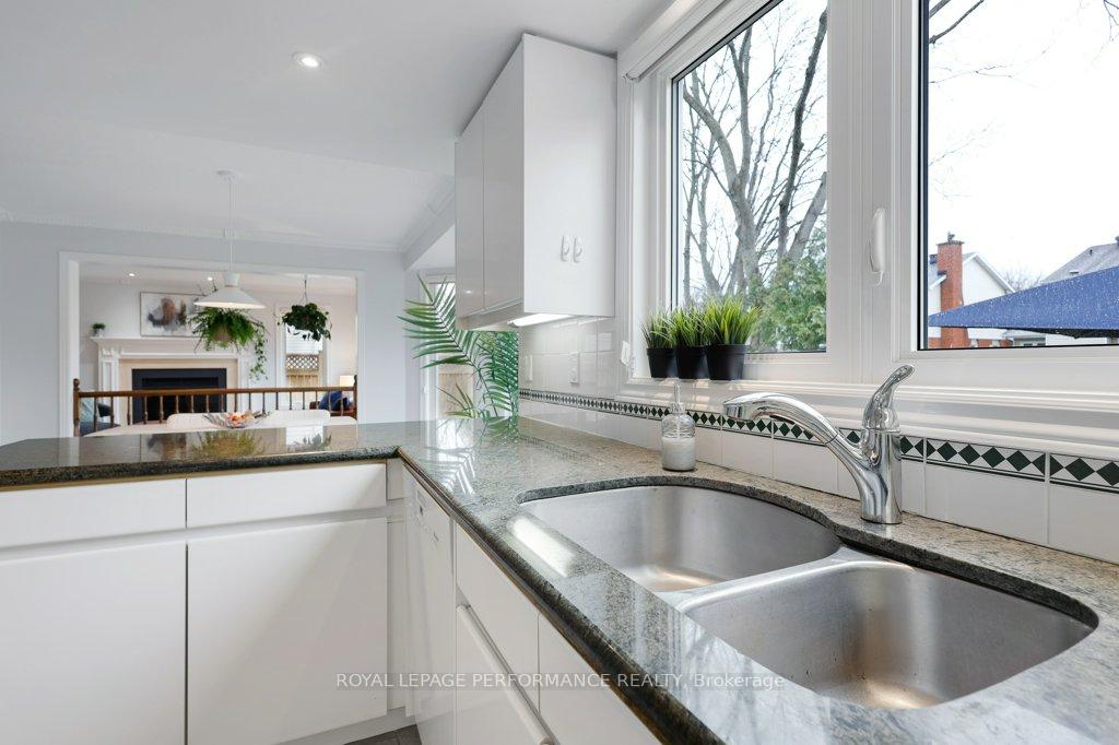 Photo 18 of 16 Baslaw Drive, Ottawa, Hunt Club Park — HOMEH