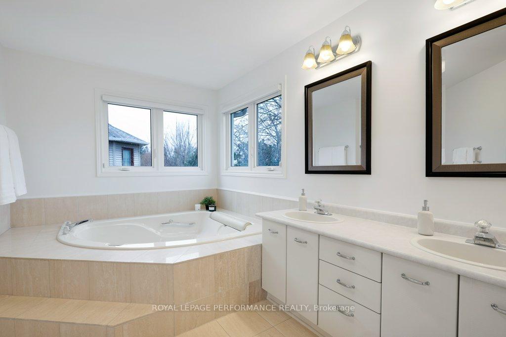 Photo 25 of 16 Baslaw Drive, Ottawa, Hunt Club Park — HOMEH