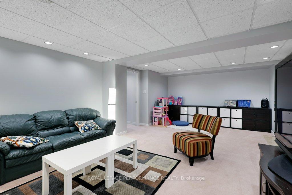 Photo 33 of 16 Baslaw Drive, Ottawa, Hunt Club Park — HOMEH