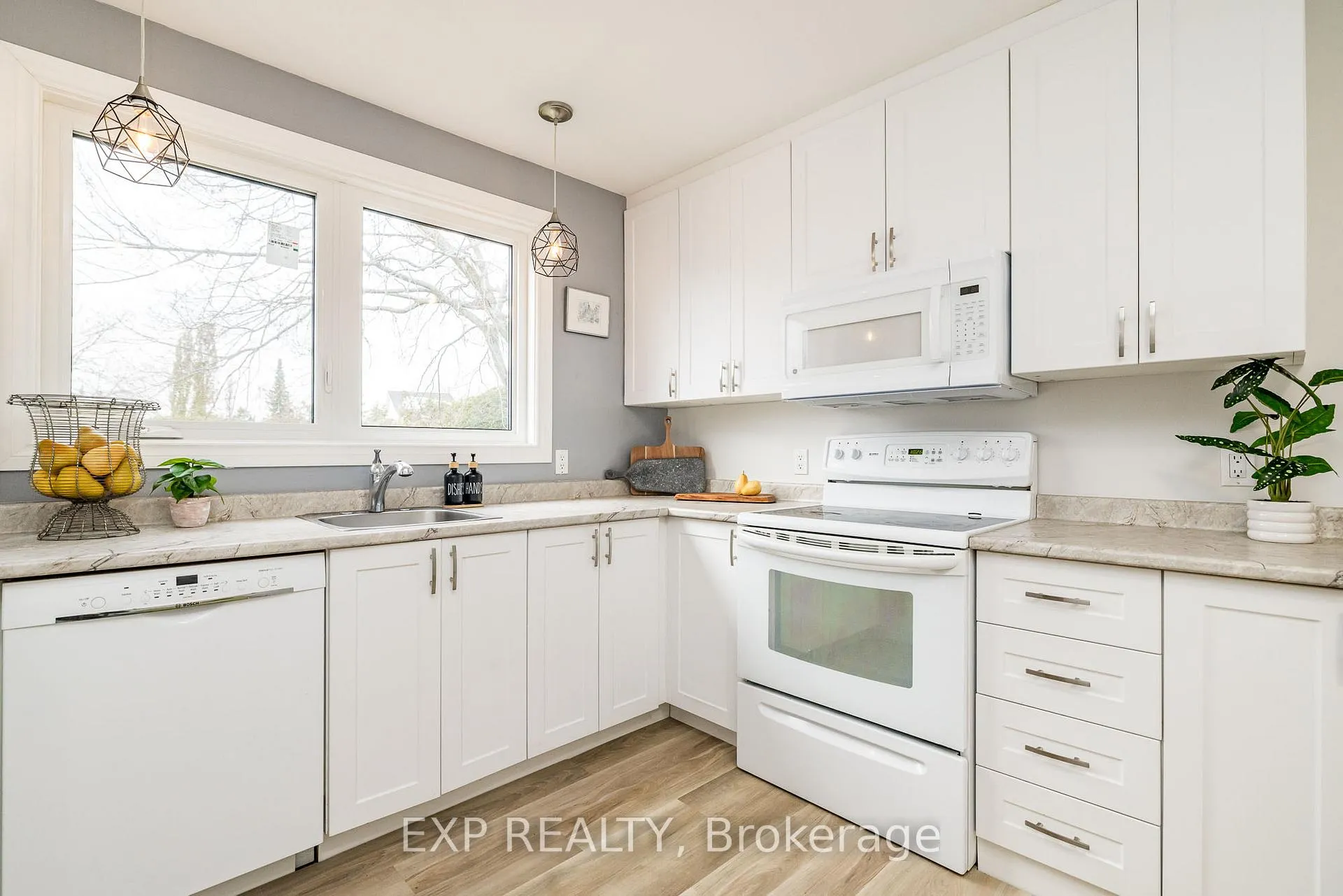 Photo 13 of 130 Banning Road, Ottawa, Kanata - Glencairn/Hazeldean — HOMEH