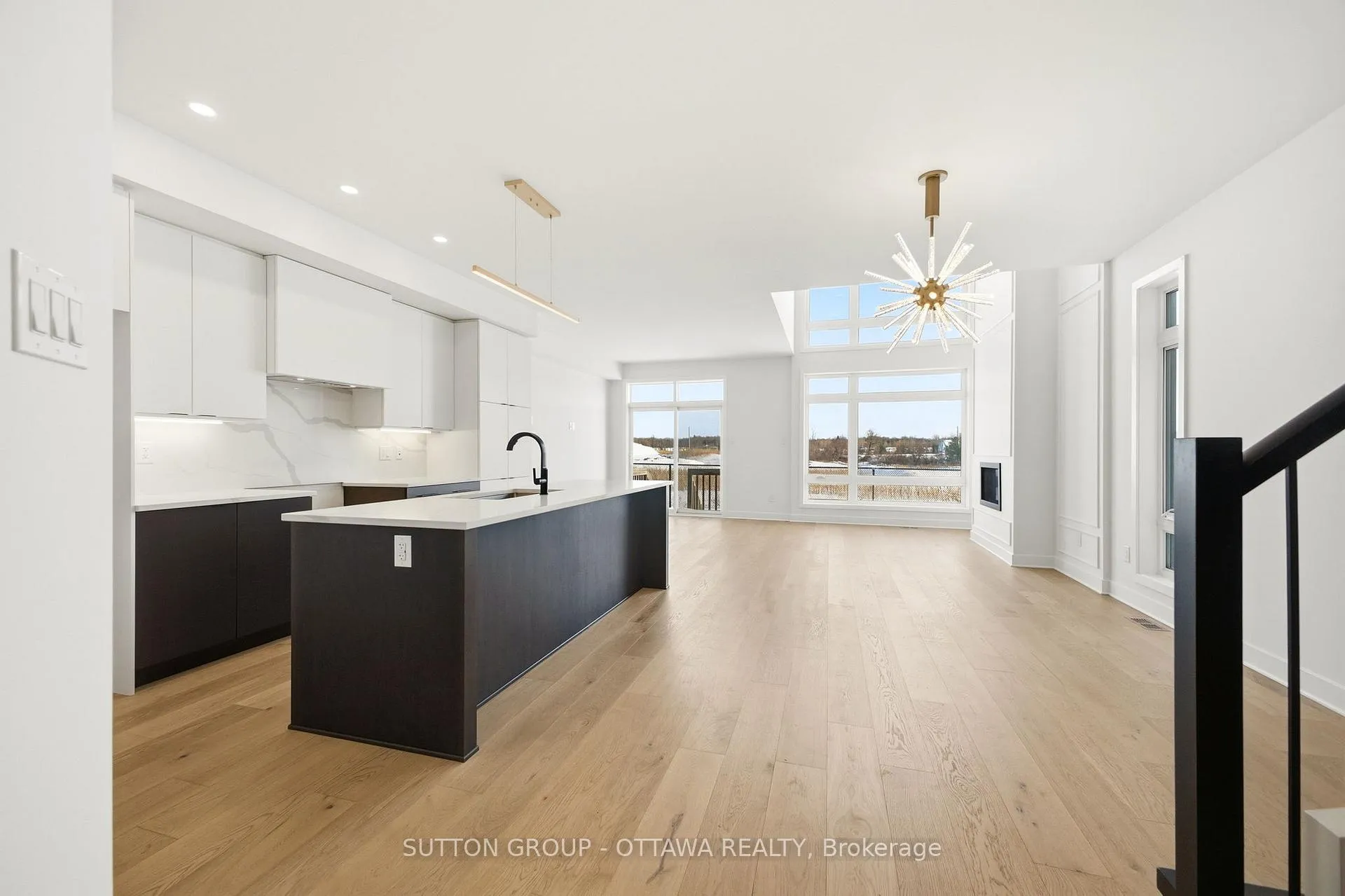 Photo 5 of 138 Shuttleworth Drive, Ottawa, Leitrim — HOMEH