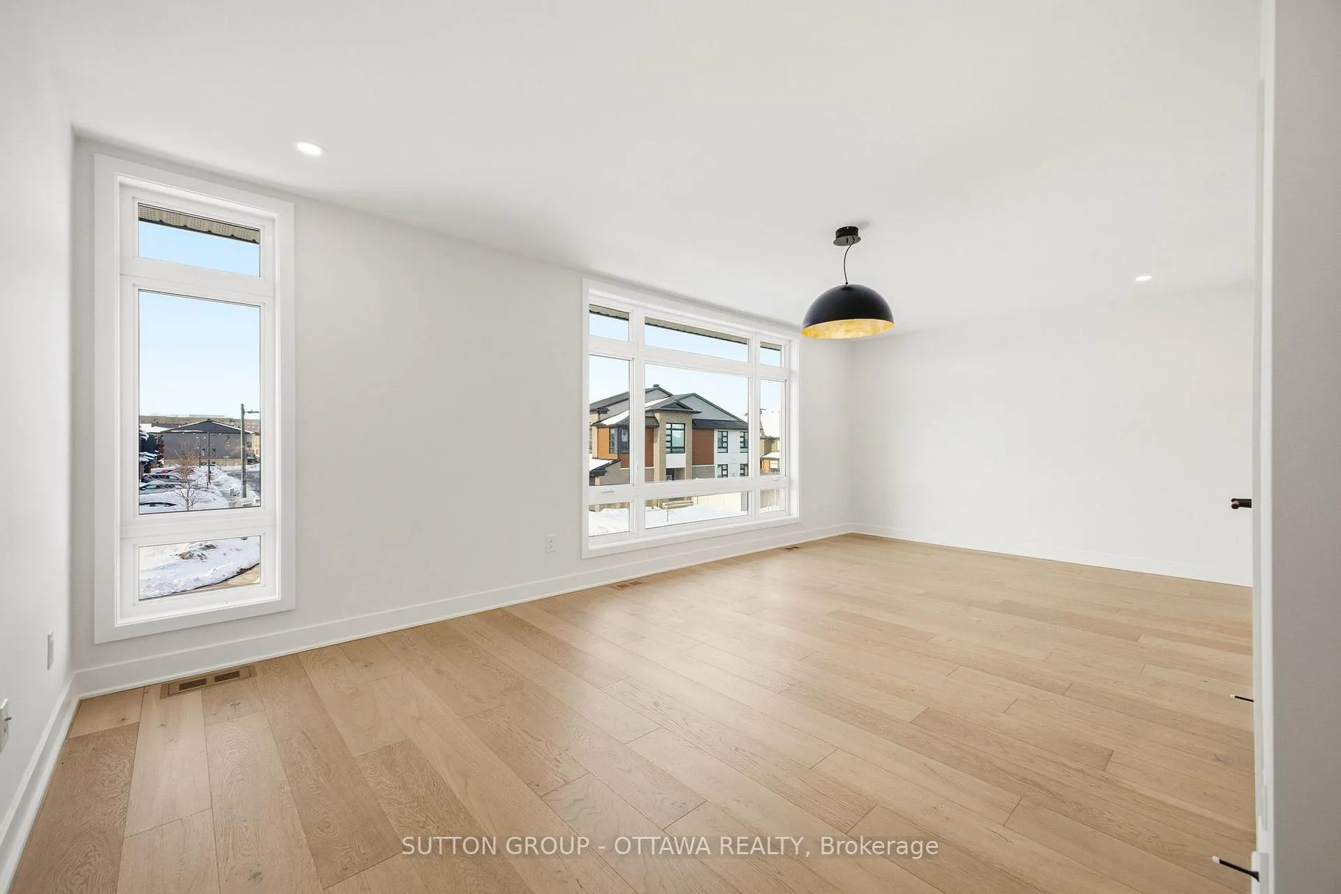 Photo 19 of 138 Shuttleworth Drive, Ottawa, Leitrim — HOMEH