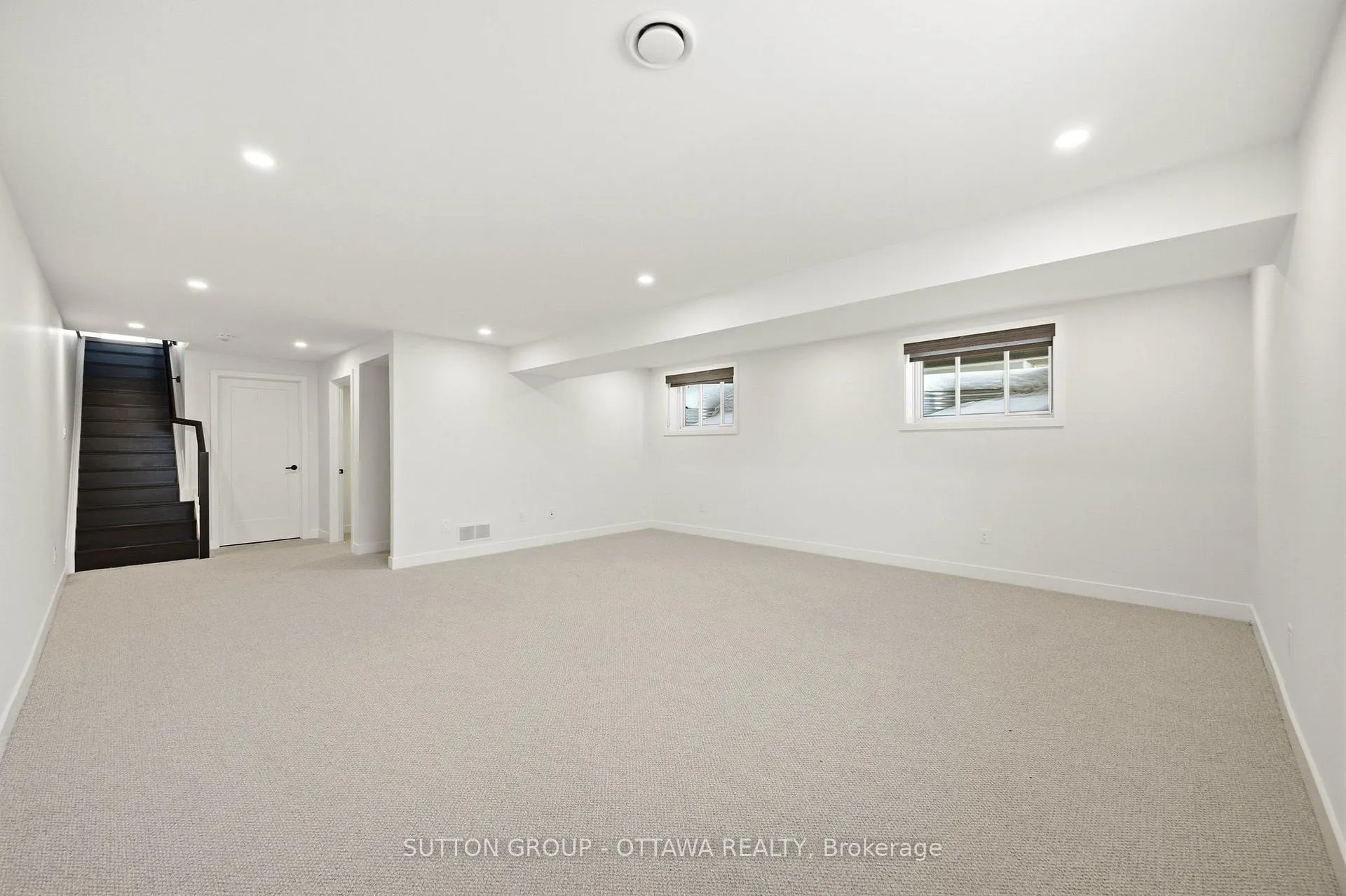Photo 30 of 138 Shuttleworth Drive, Ottawa, Leitrim — HOMEH