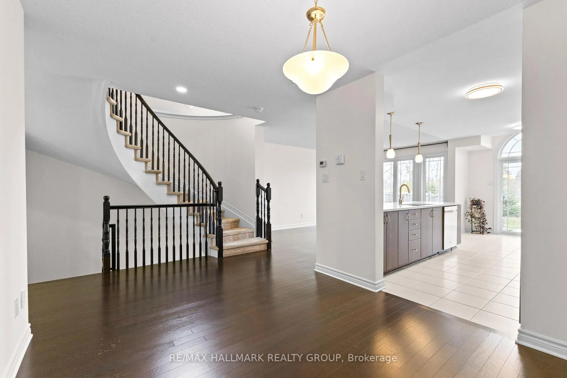 Photo 9 of 420 Barrick Hill Road, Ottawa, Kanata - Emerald Meadows/Trailwest — HOMEH