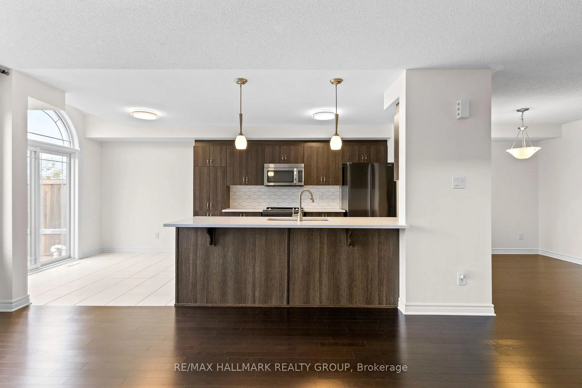 Photo 14 of 420 Barrick Hill Road, Ottawa, Kanata - Emerald Meadows/Trailwest — HOMEH