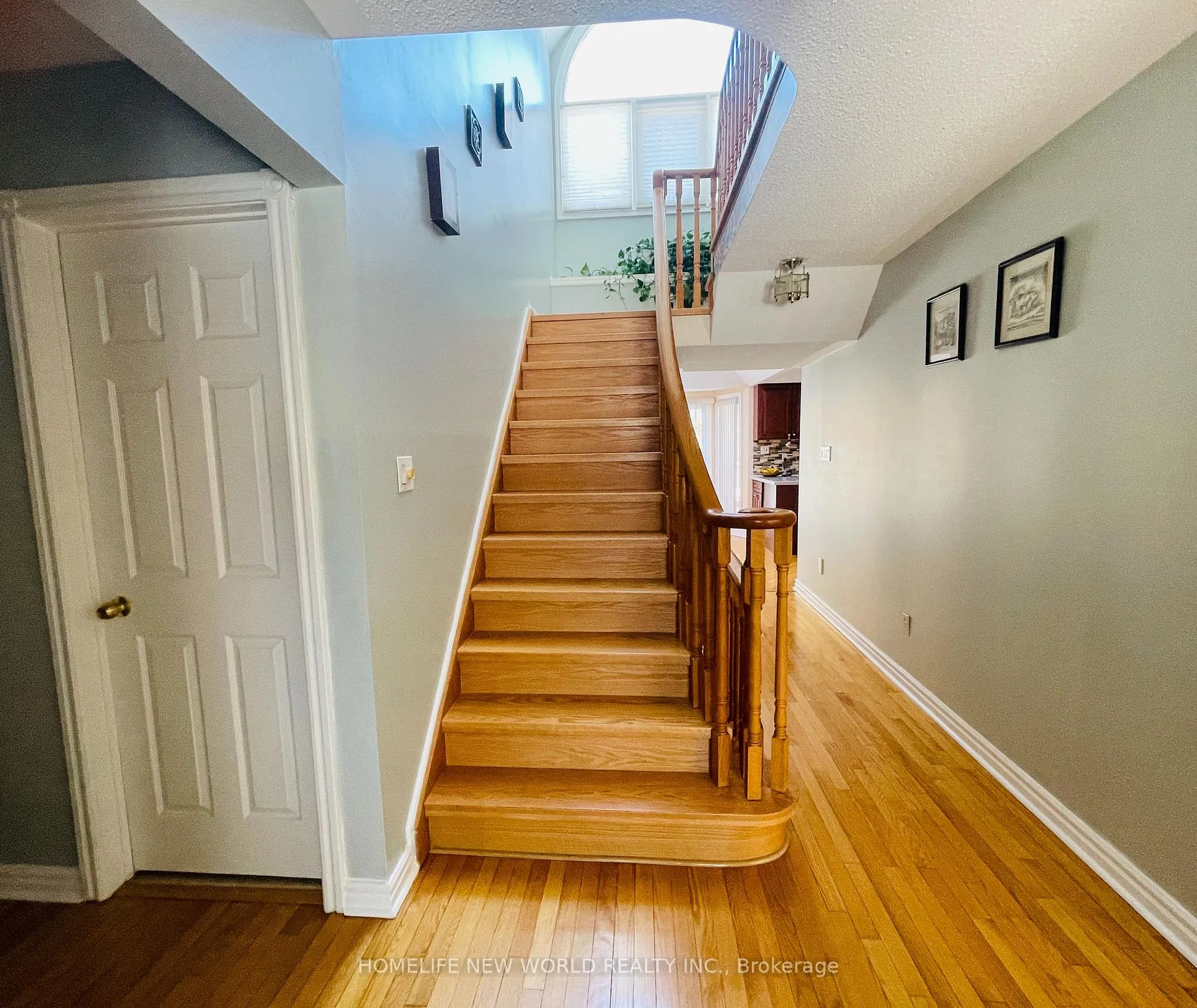 Photo 16 of 32 Halstead Drive, Markham, Unionville — HOMEH