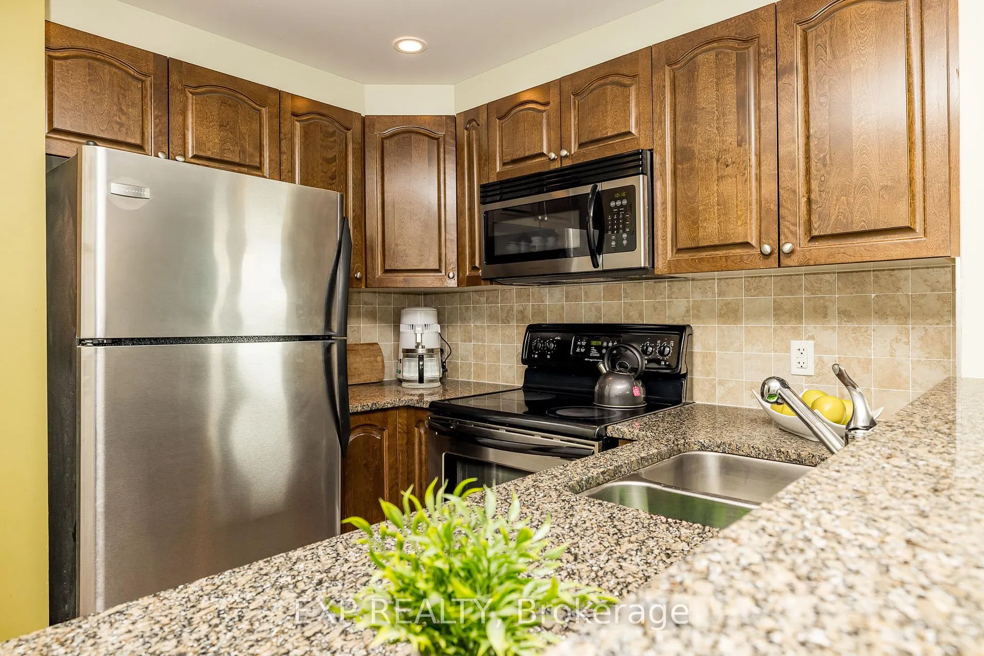 Photo 11 of Unit 1111, 200 Besserer Street, Ottawa, Sandy Hill — HOMEH