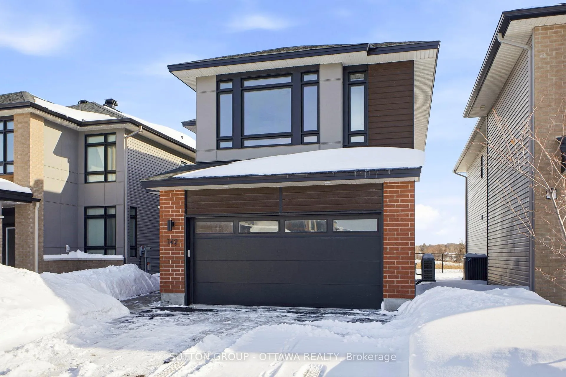 Photo 2 of 142 Shuttleworth Drive, Ottawa, Leitrim — HOMEH