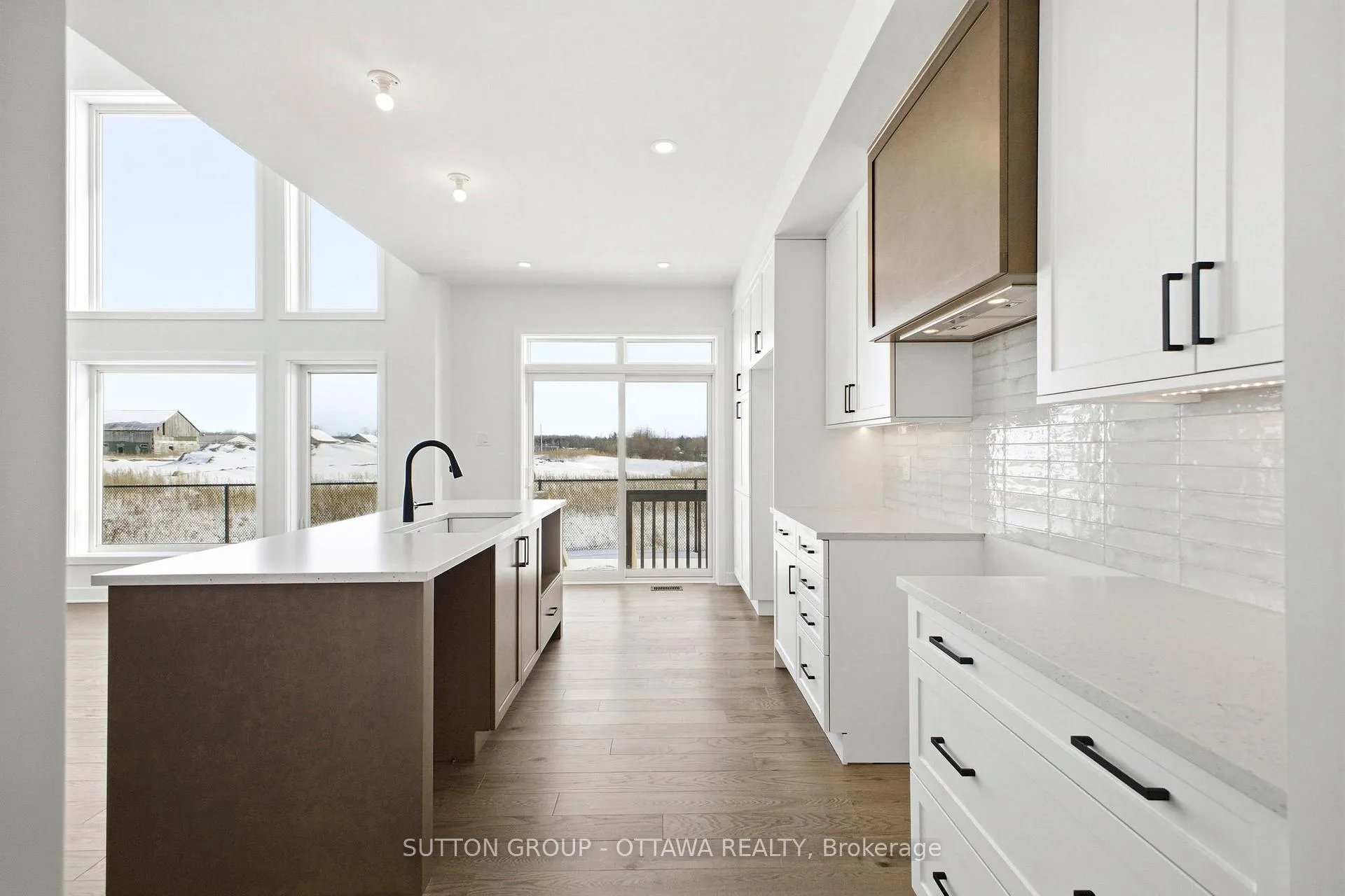 Photo 16 of 142 Shuttleworth Drive, Ottawa, Leitrim — HOMEH