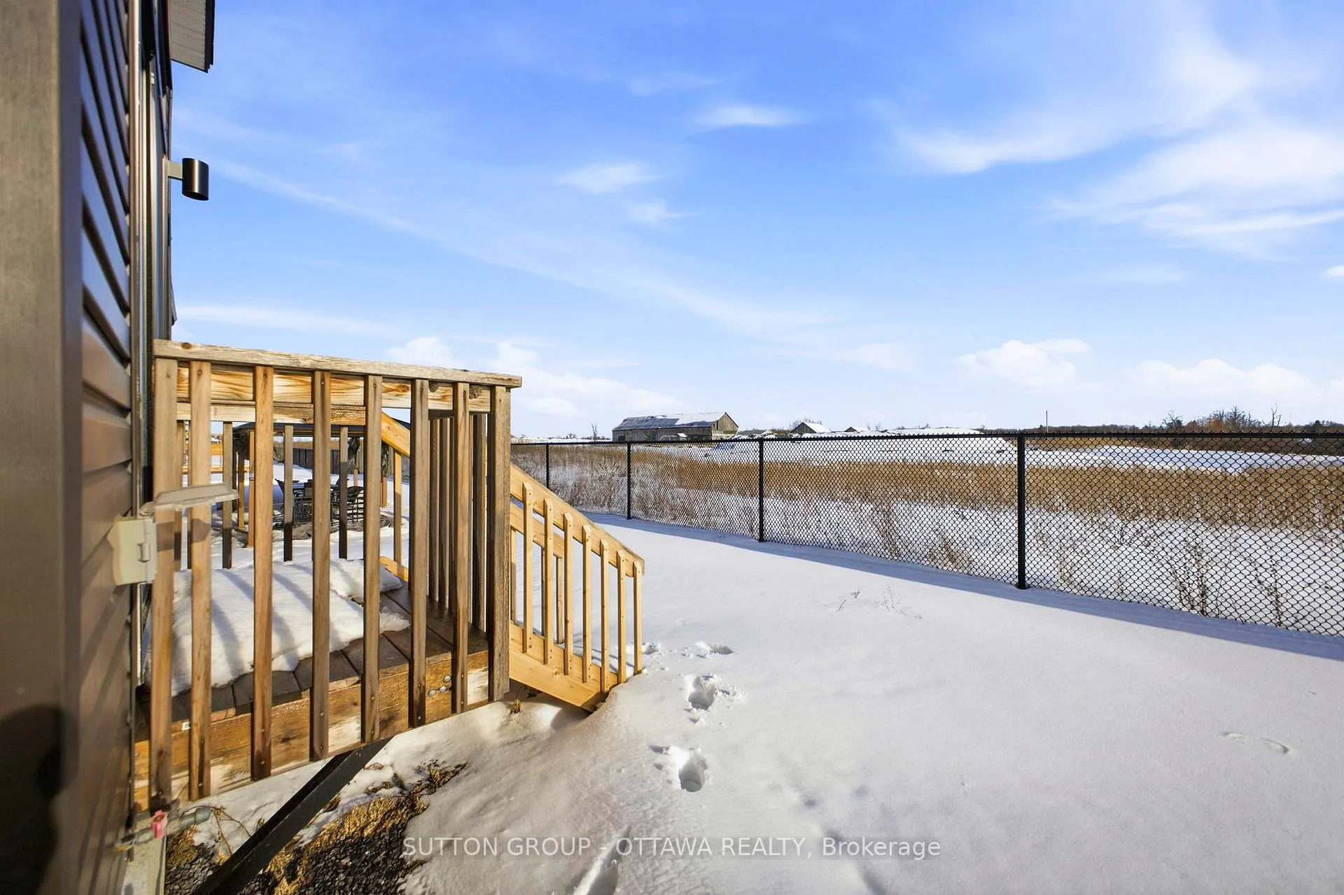 Photo 33 of 142 Shuttleworth Drive, Ottawa, Leitrim — HOMEH