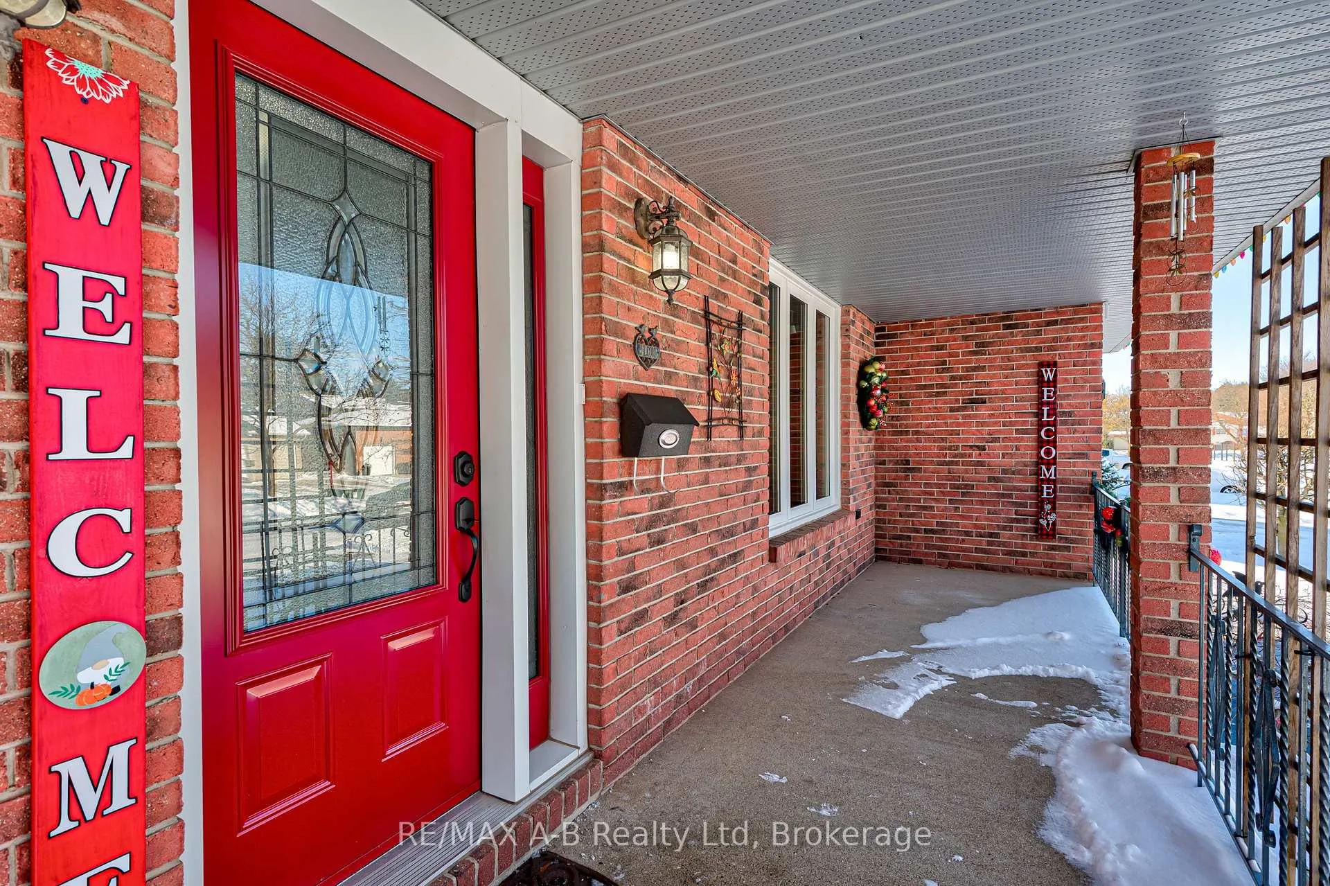 Photo 5 of 231 Whitelock Street, Stratford — HOMEH