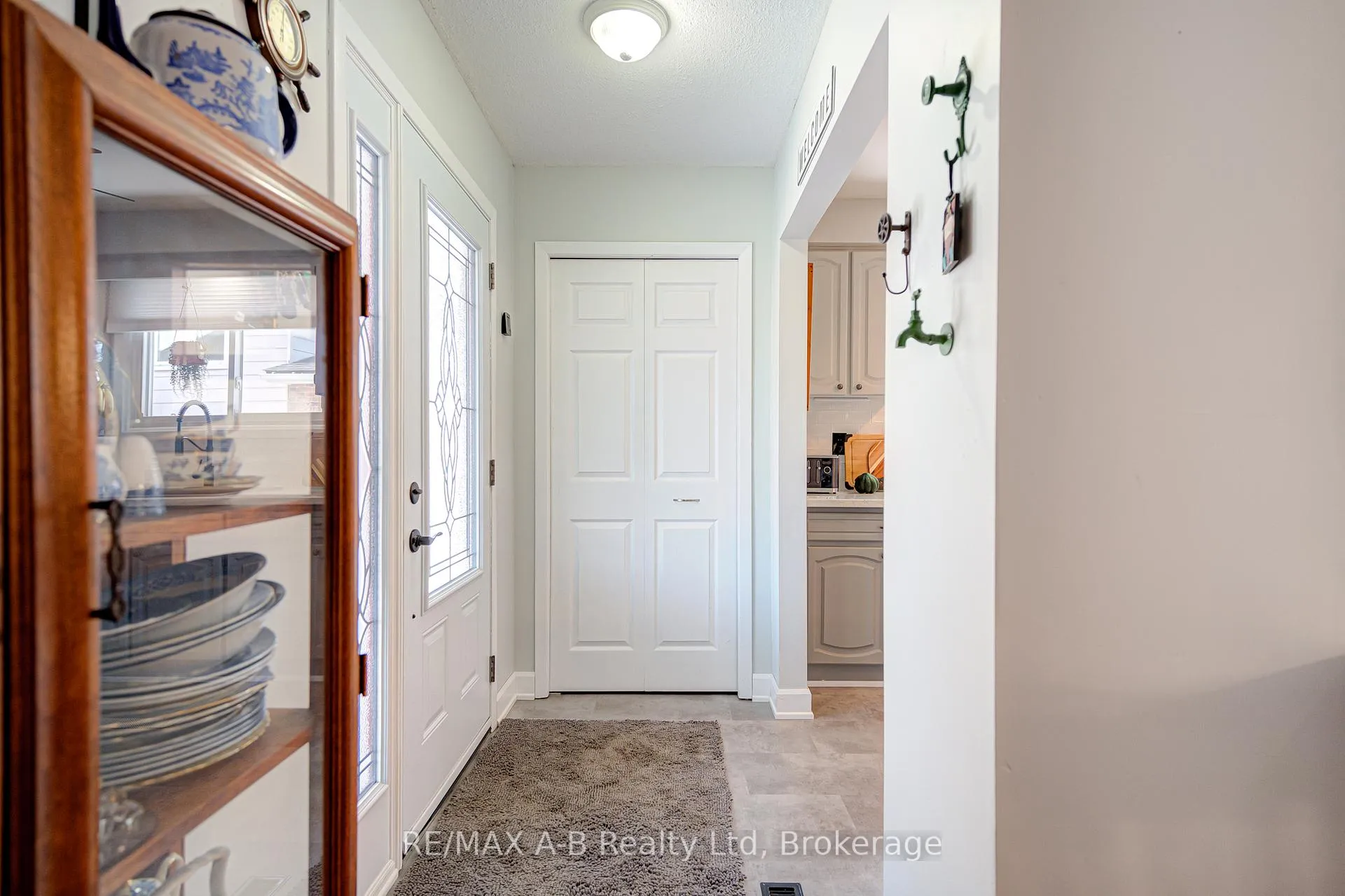 Photo 6 of 231 Whitelock Street, Stratford — HOMEH
