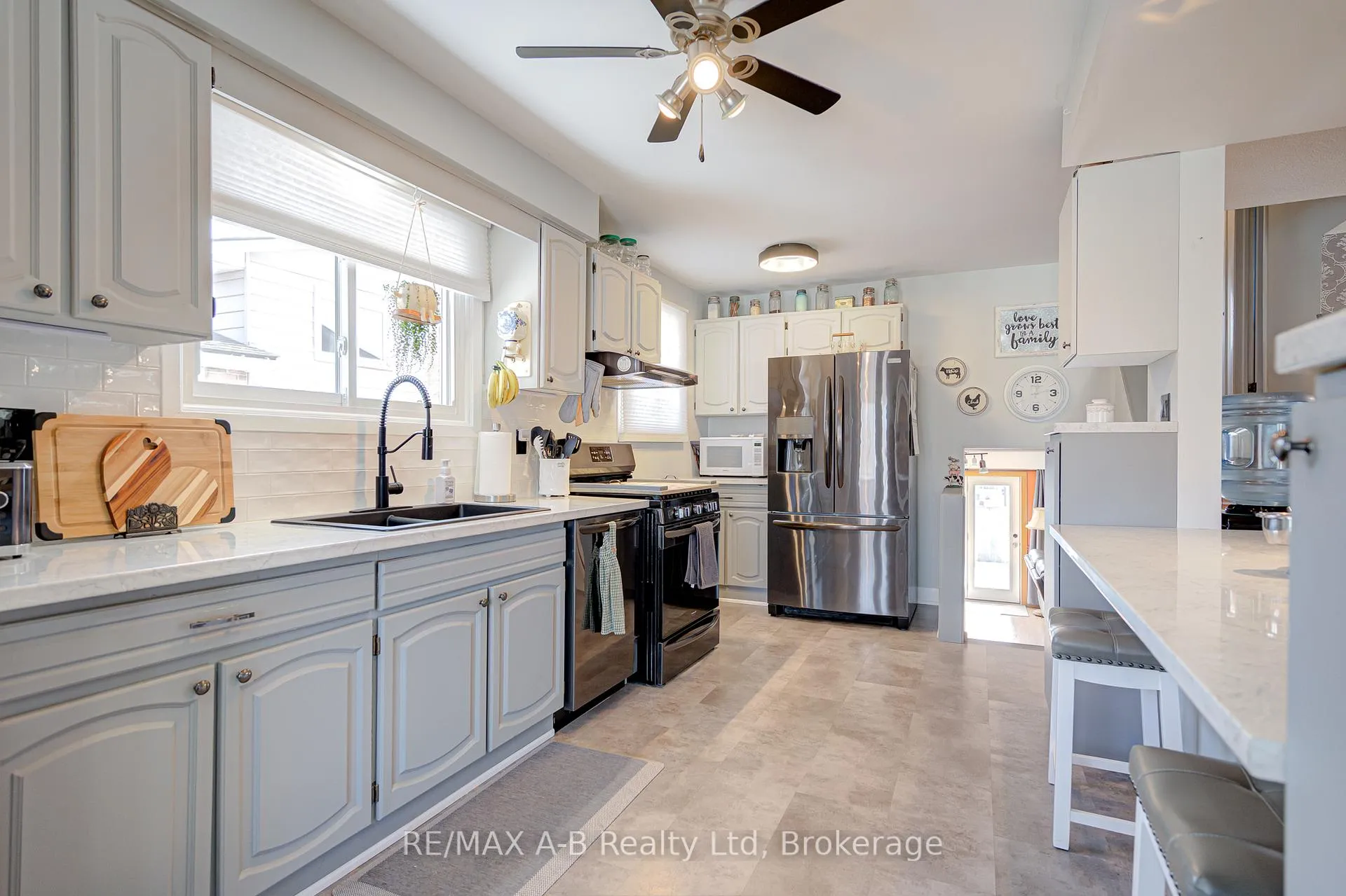 Photo 7 of 231 Whitelock Street, Stratford — HOMEH