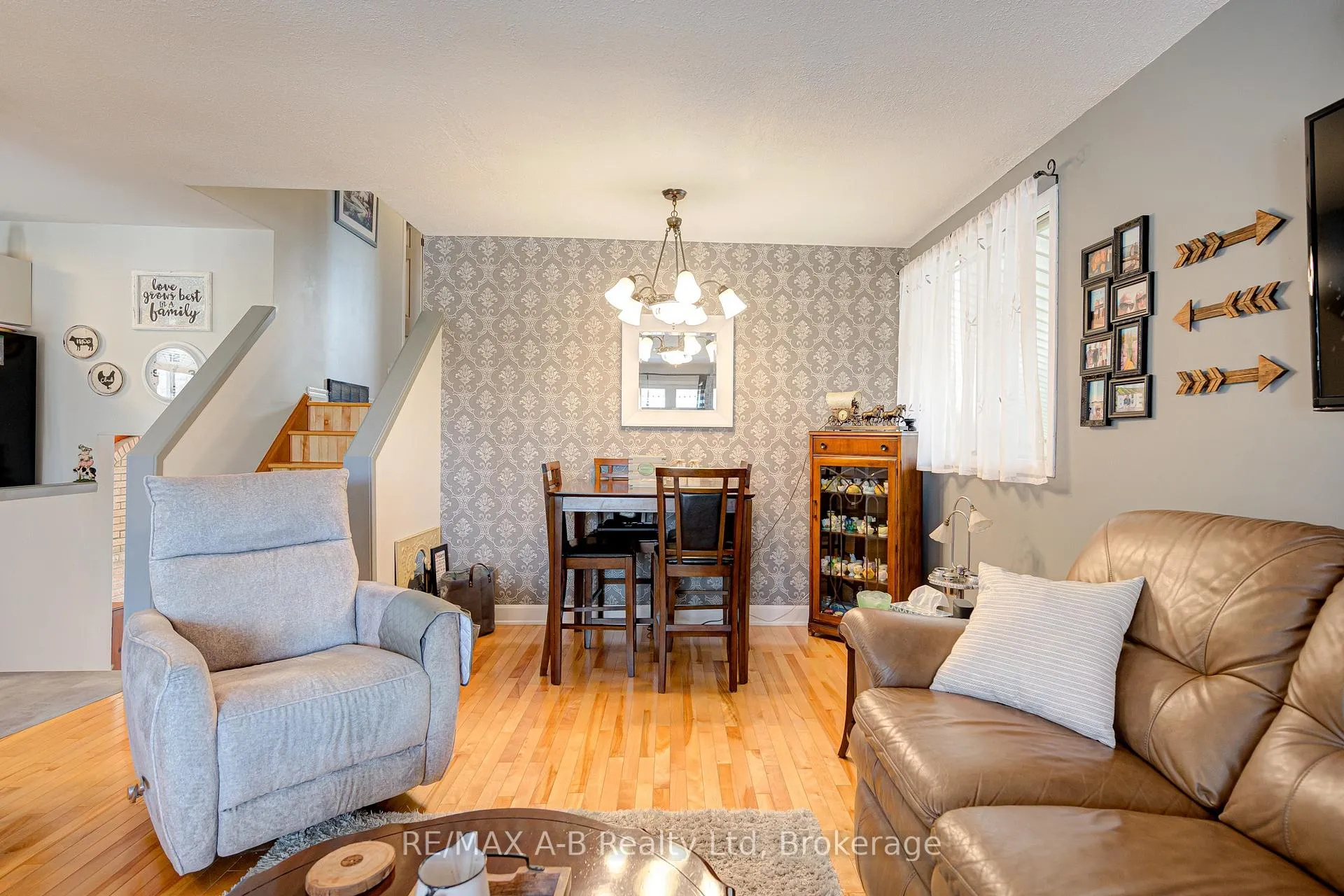 Photo 14 of 231 Whitelock Street, Stratford — HOMEH