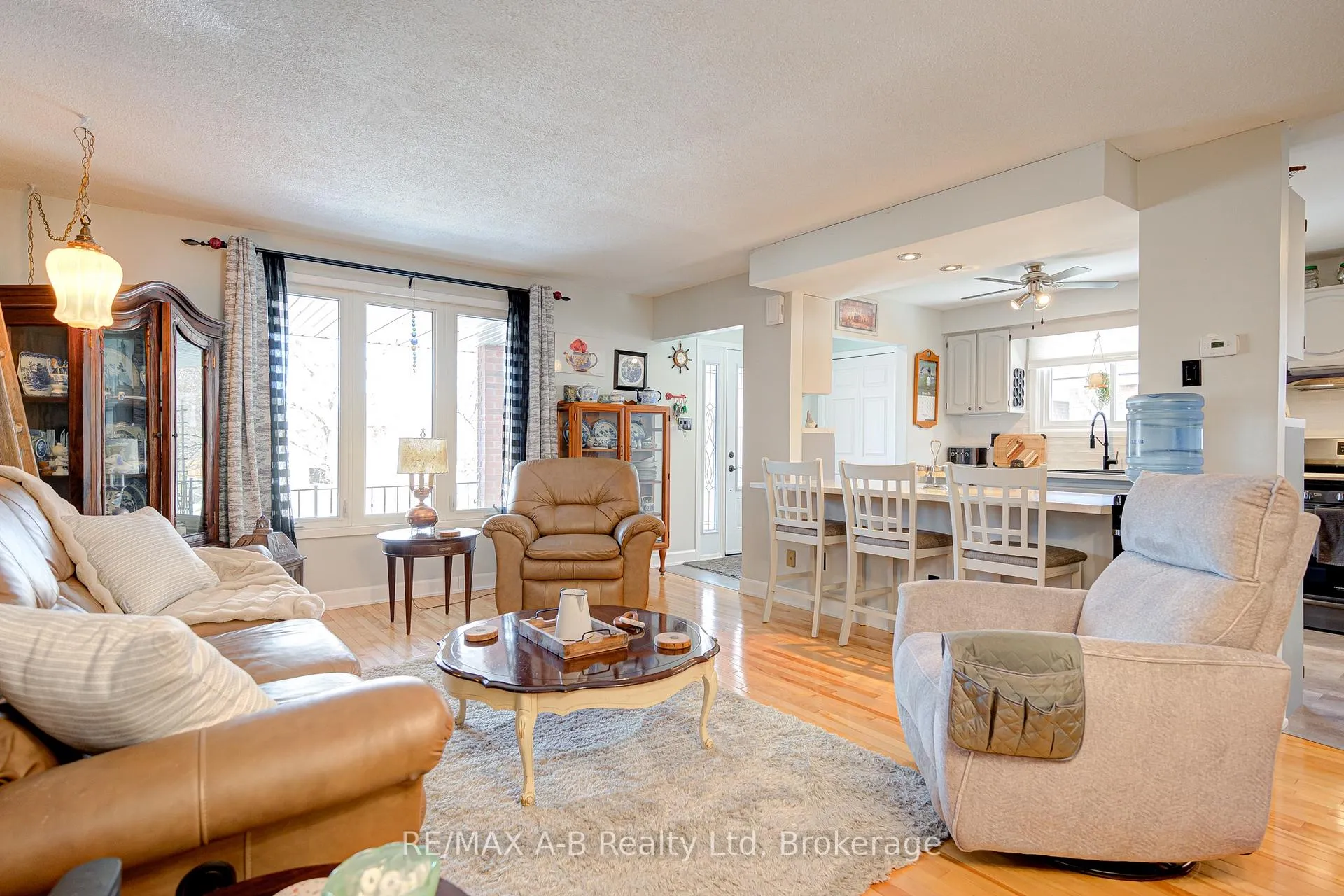 Photo 15 of 231 Whitelock Street, Stratford — HOMEH