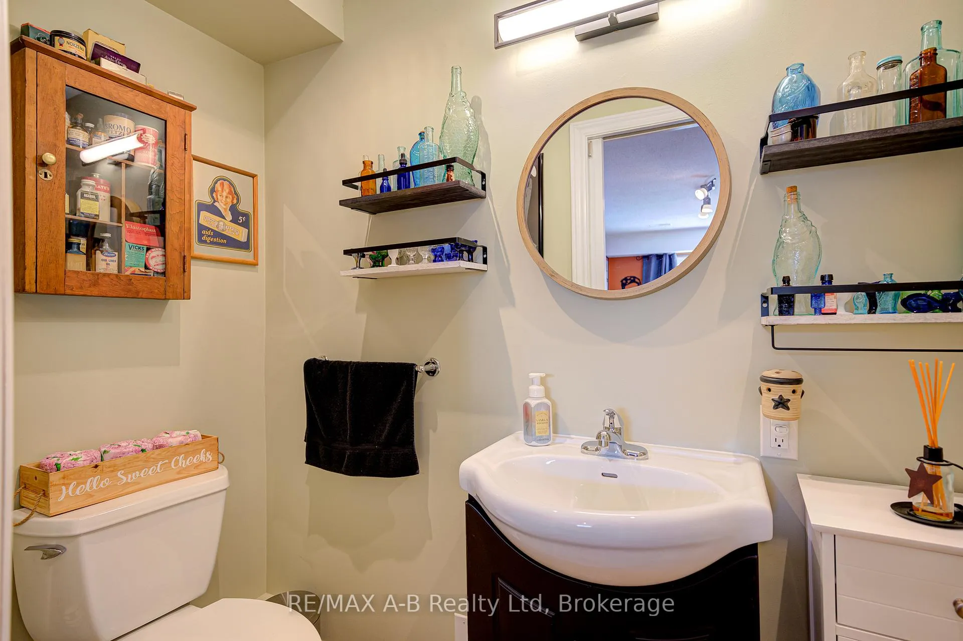 Photo 30 of 231 Whitelock Street, Stratford — HOMEH