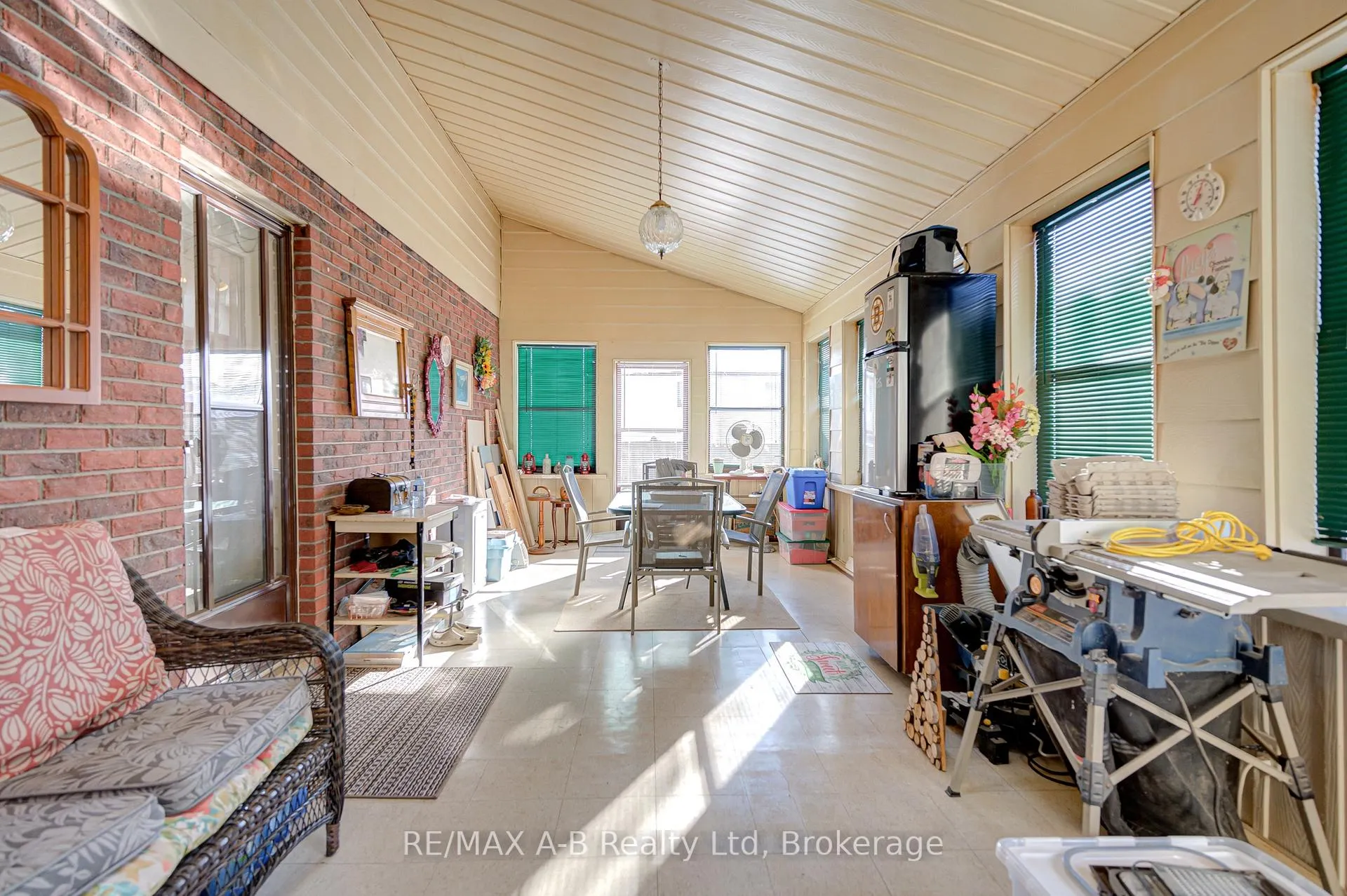 Photo 34 of 231 Whitelock Street, Stratford — HOMEH
