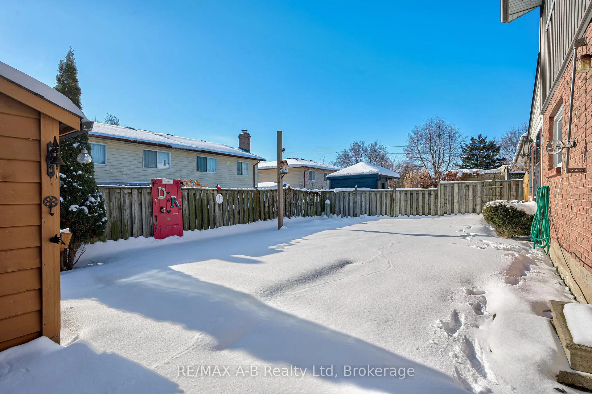 Photo 36 of 231 Whitelock Street, Stratford — HOMEH