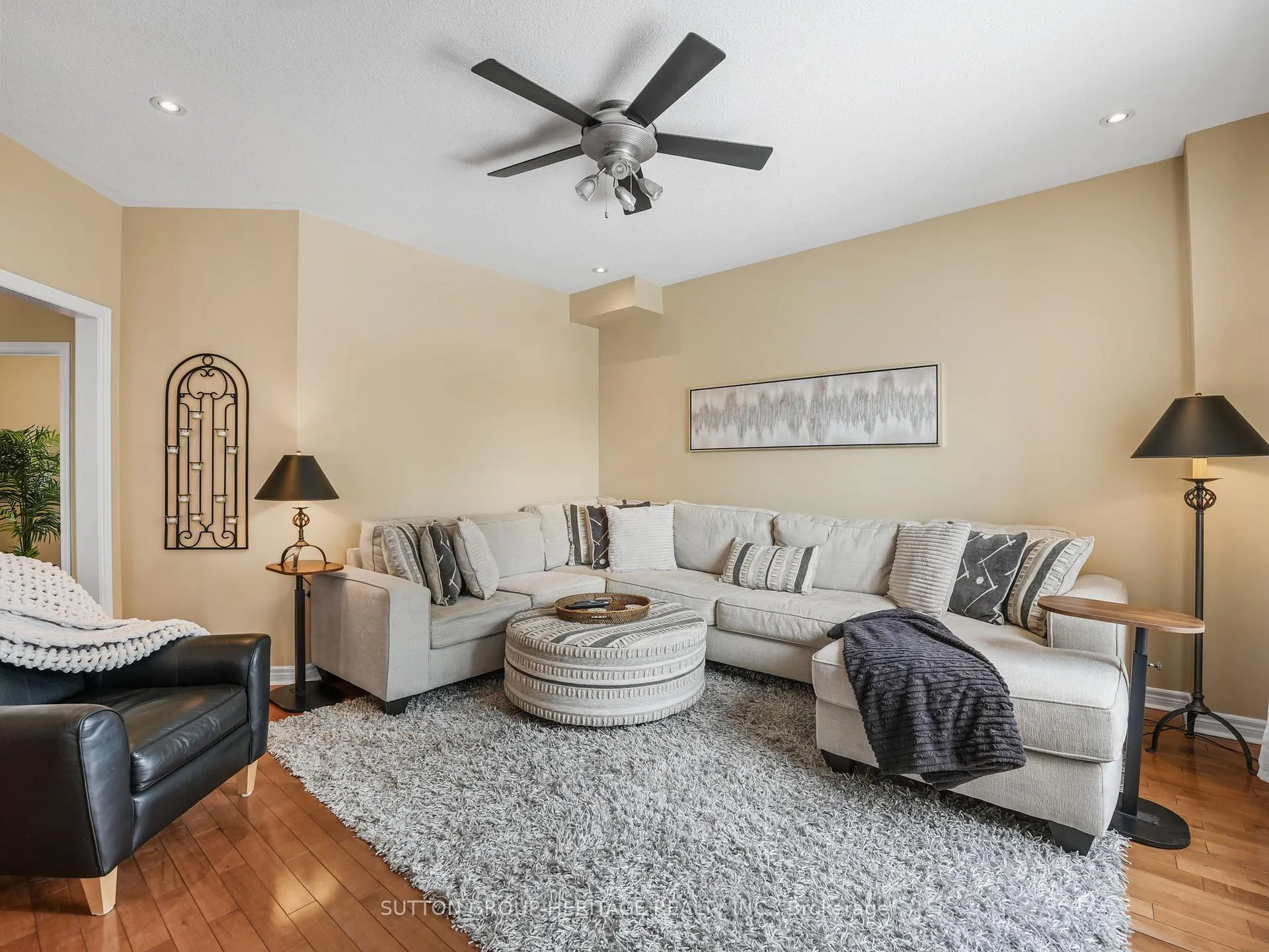 Photo 7 of 21 Sheldon Drive, Ajax, Central — HOMEH