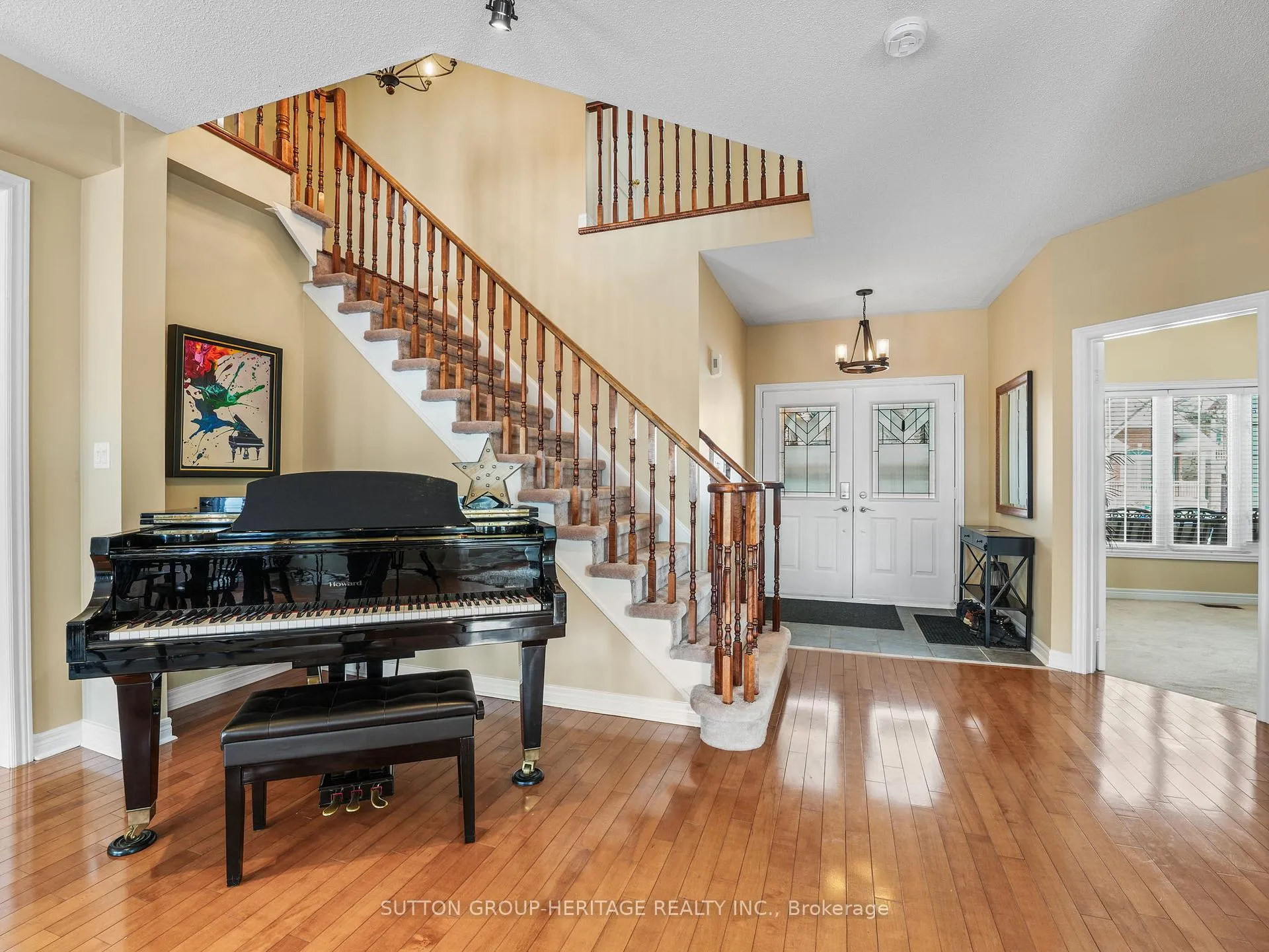 Photo 8 of 21 Sheldon Drive, Ajax, Central — HOMEH