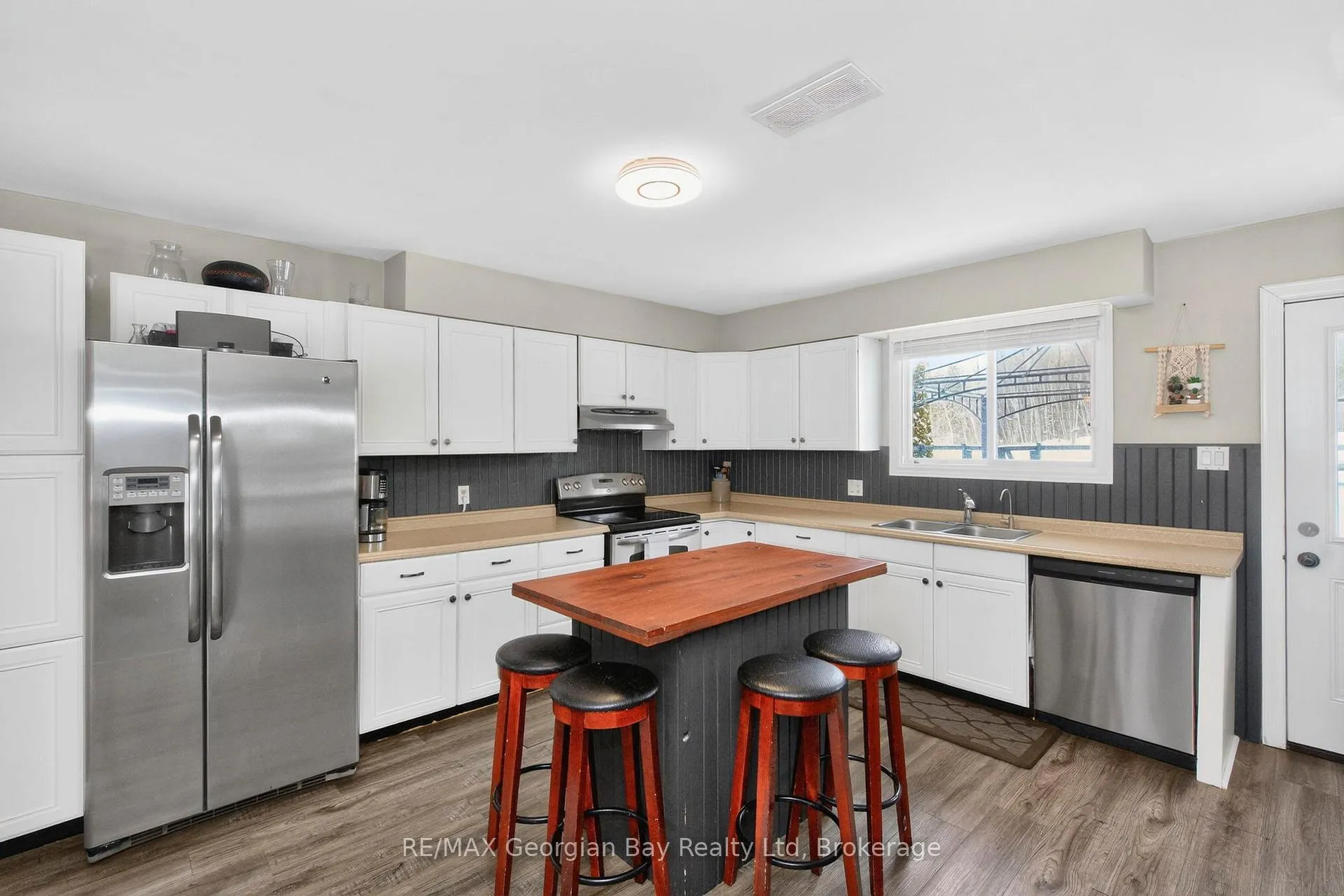 Photo 12 of 382 Rope Boulevard, Tay, Rural Tay — HOMEH