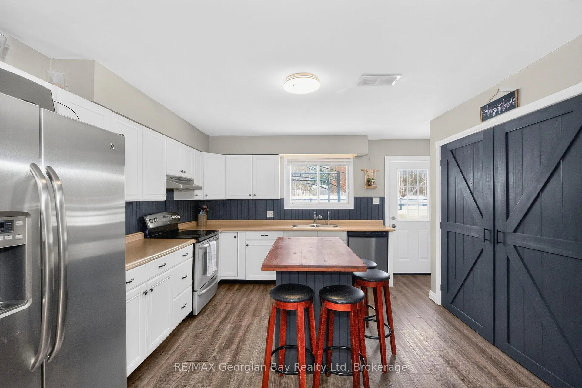 Photo 14 of 382 Rope Boulevard, Tay, Rural Tay — HOMEH