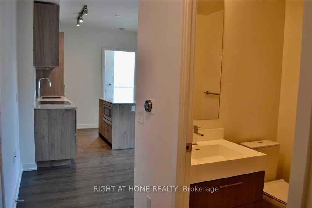 Photo 7 of Unit 708, 1 Yorkville Avenue, Toronto, The Annex — HOMEH