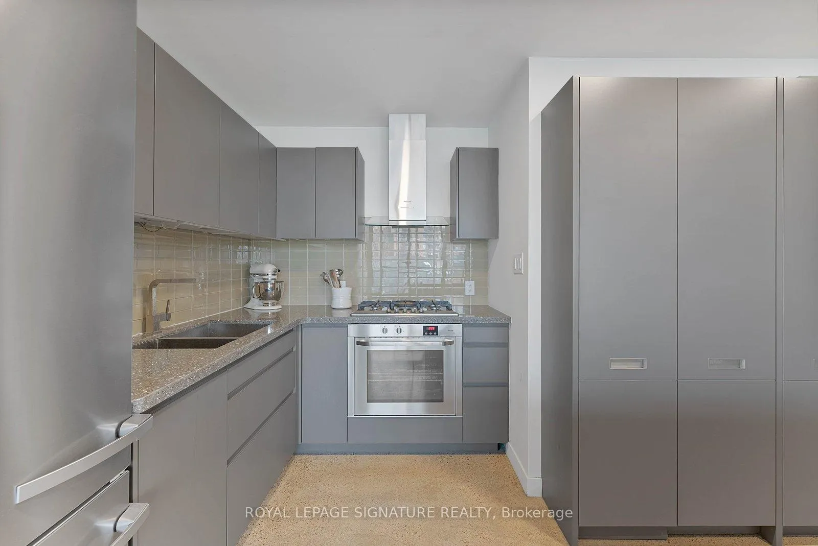 Photo 16 of Unit 319, 510 King Street E, Toronto, Moss Park — HOMEH
